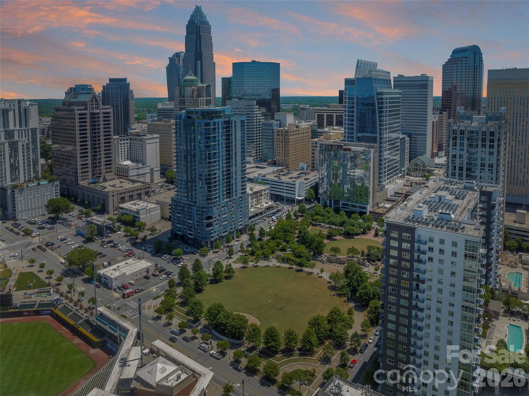 Condominium at 230 S Tryon Street, Charlotte, photo 33 of 33
