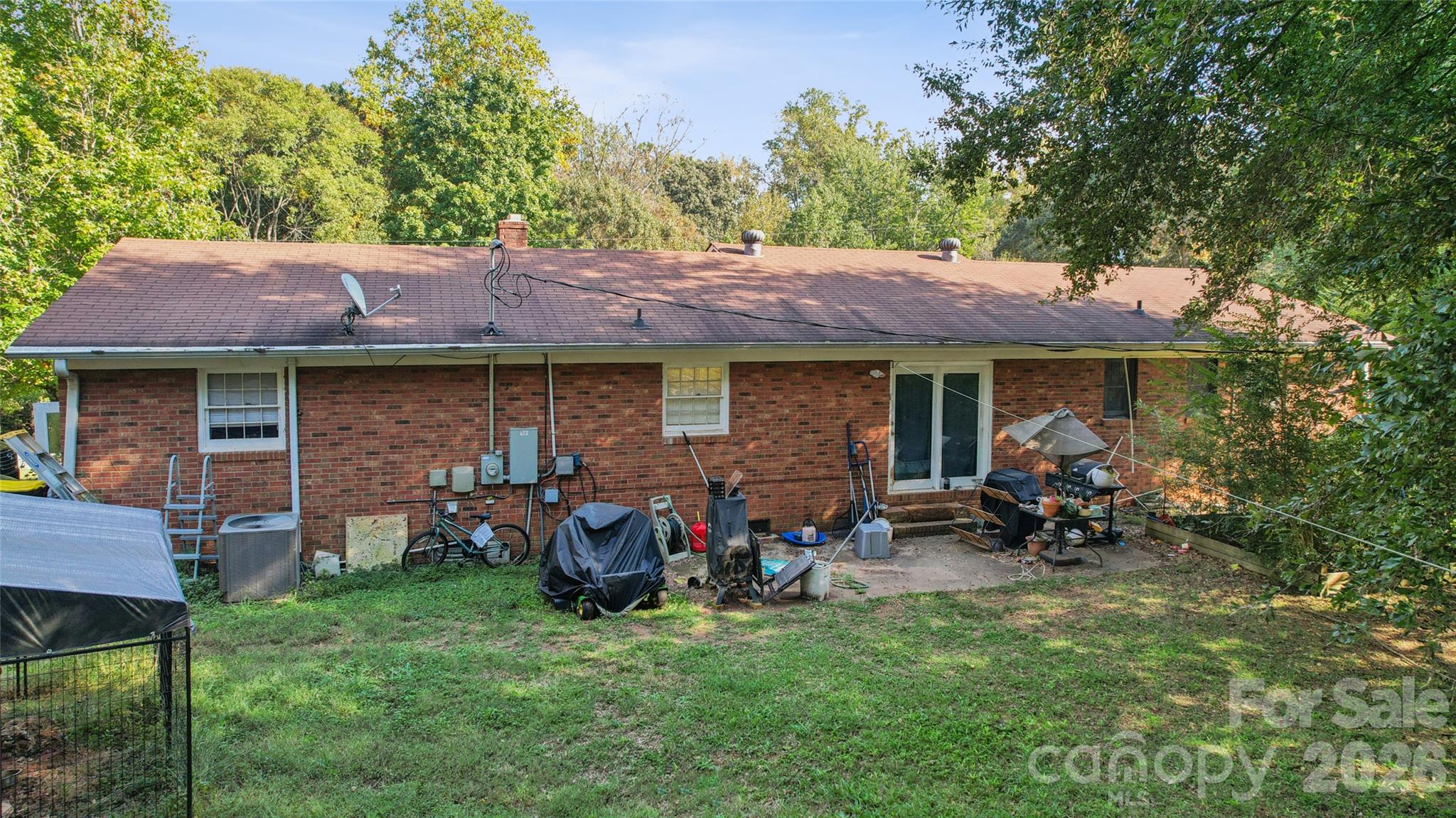 Single Family Residence at 321 Rollingwood Drive, Stanley, photo 3 of 32
