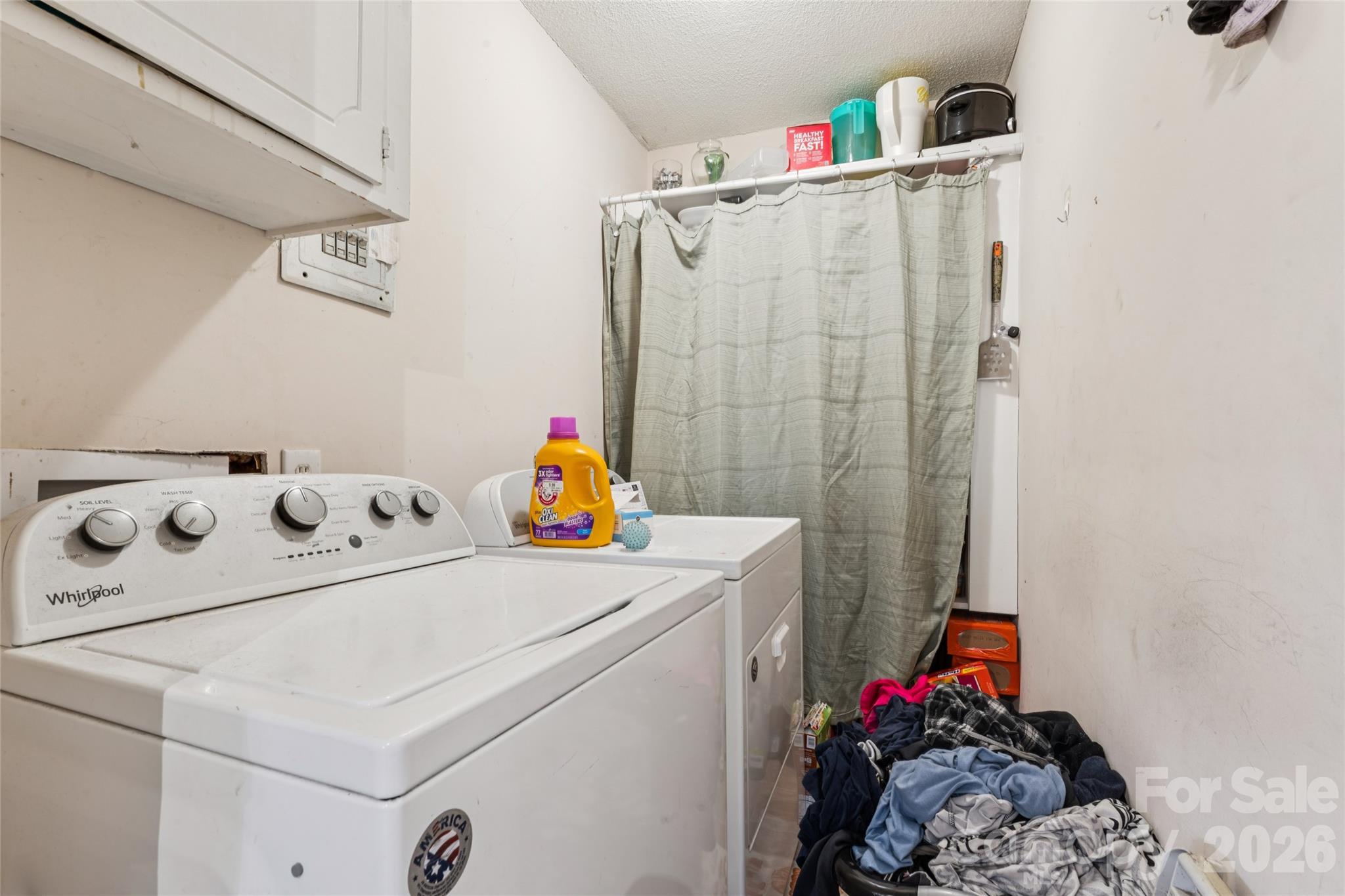 Single Family Residence at 321 Rollingwood Drive, Stanley, photo 24 of 32