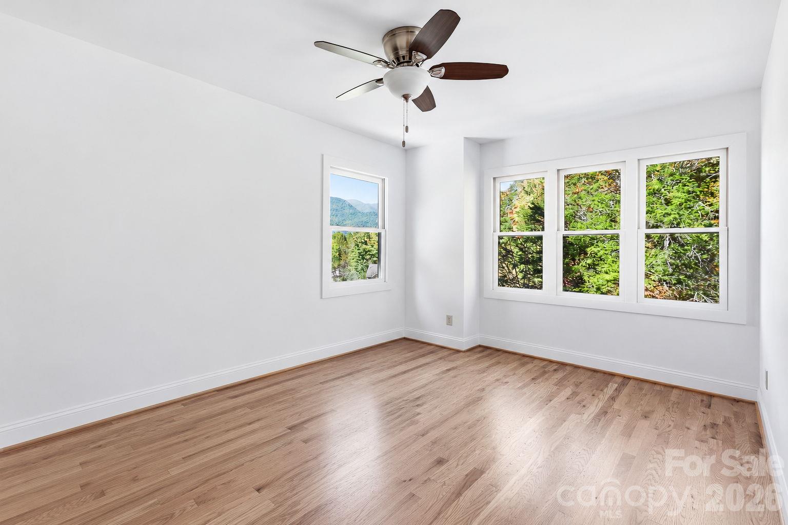 Upstairs Bedroom 1 with Mtn Views - 39 Williams Cove Road, Black Mountain