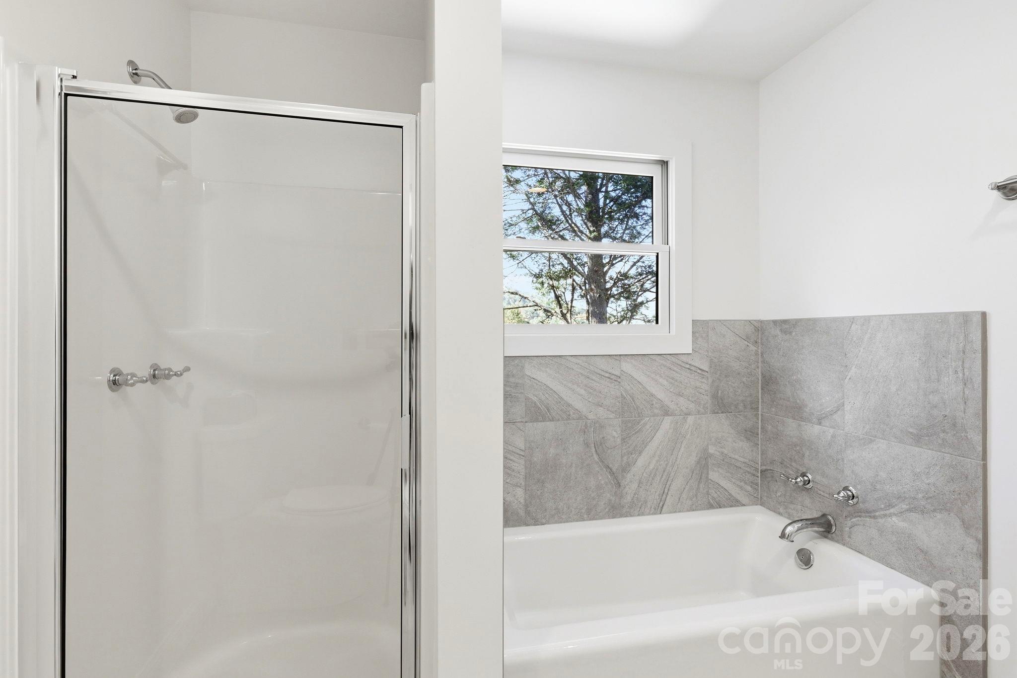 2 nd Level Bathroom with Walk in Shower and Bath - 39 Williams Cove Road, Black Mountain