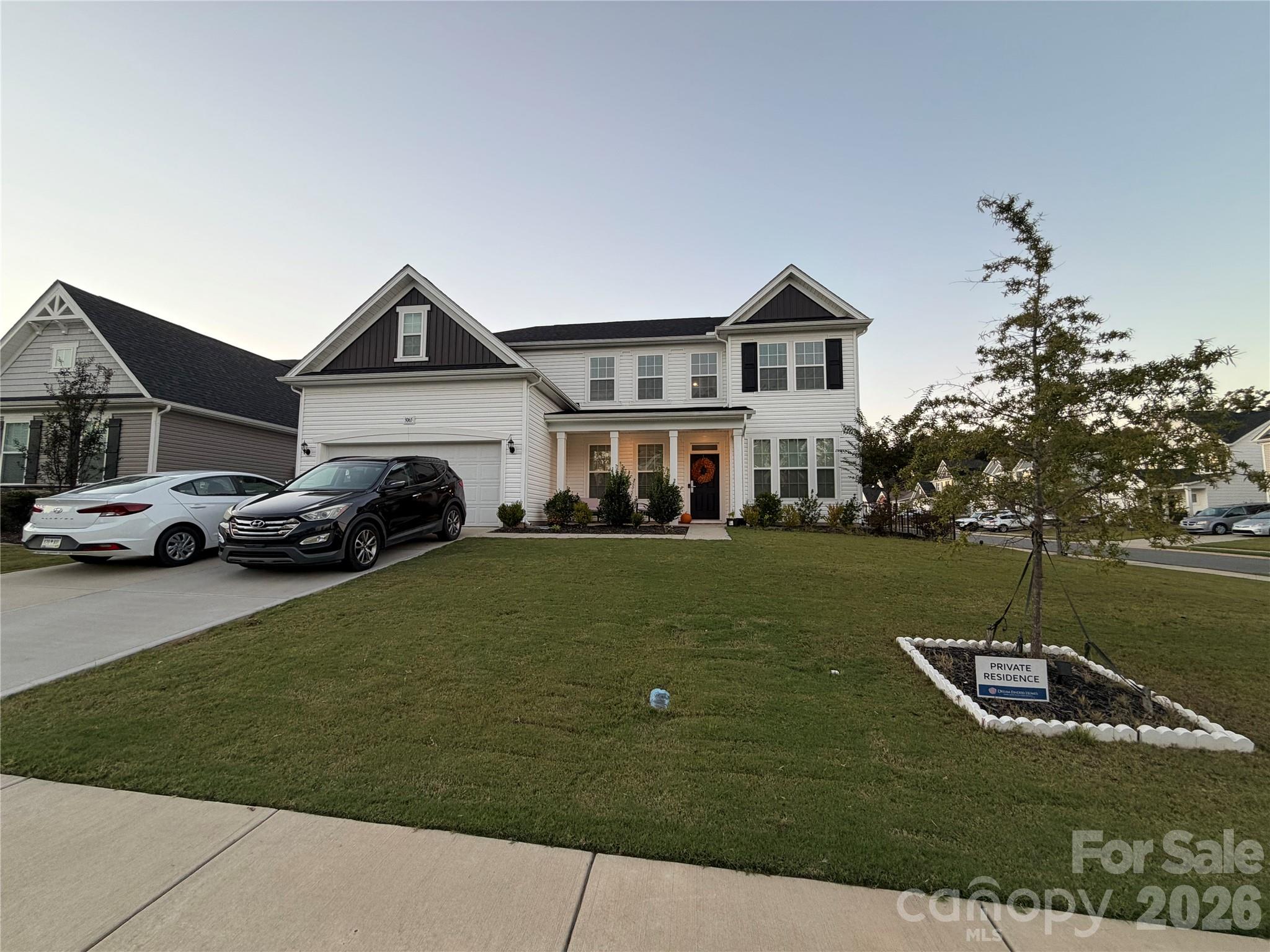 Single Family Residence at 3065 Oxtail Court, Rock Hill, photo 3 of 46