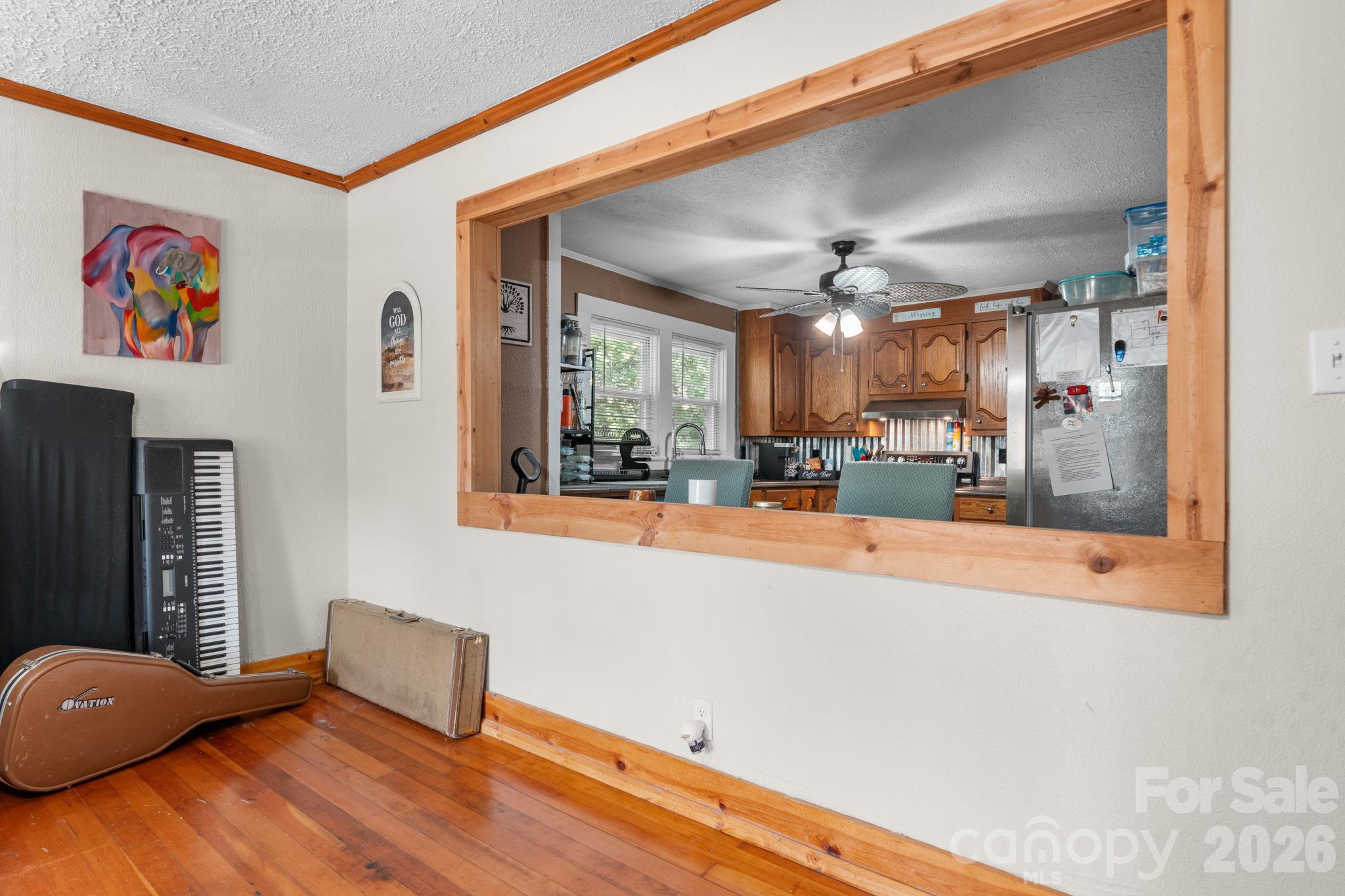 Single Family Residence at 617 Hawthorne Street, Hudson, photo 11 of 30