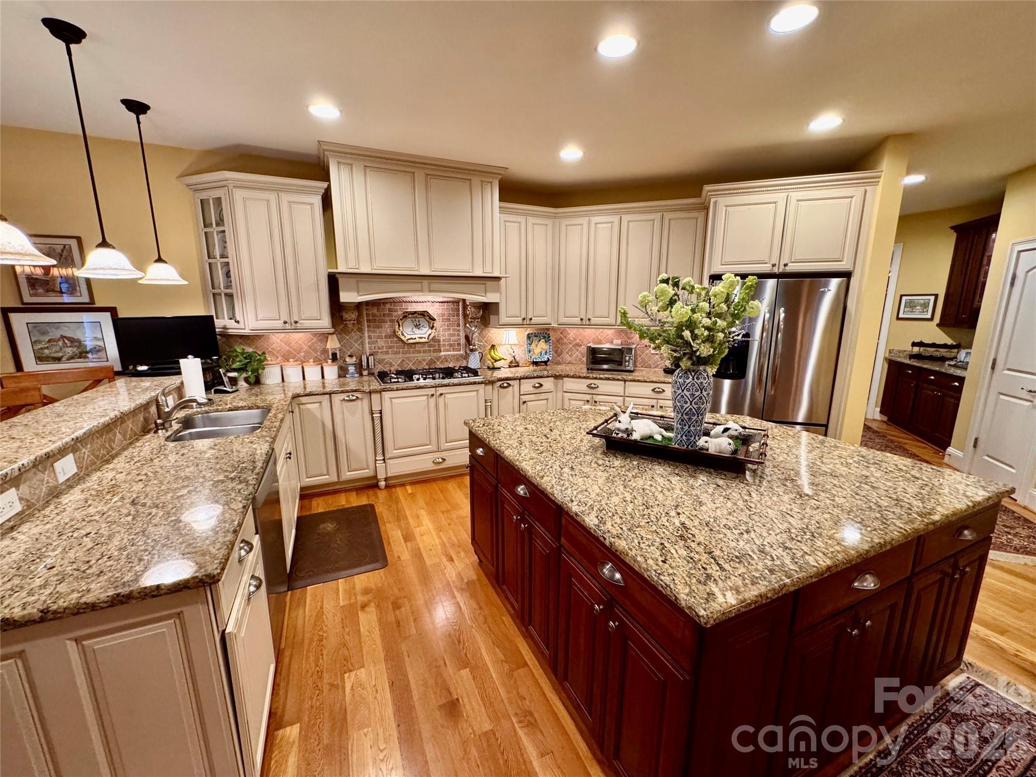 Single Family Residence at 2909 Donegal Drive, Kannapolis, photo 17 of 44