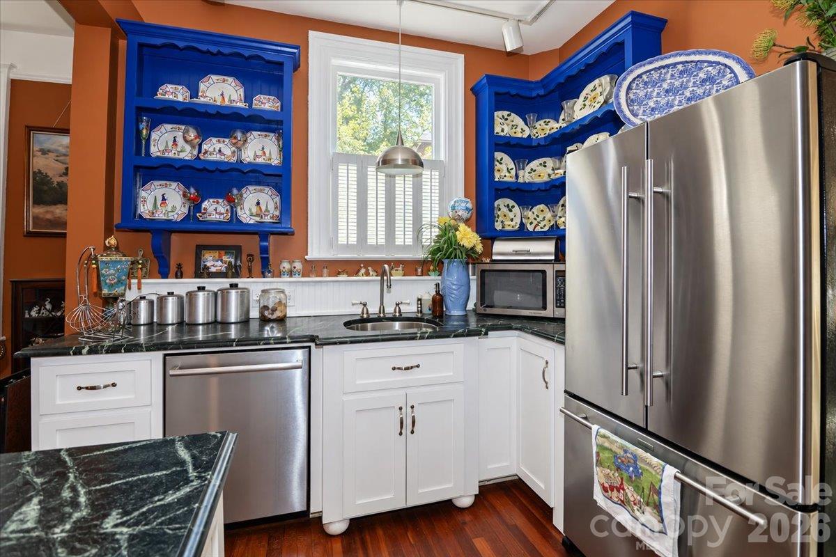 Kitchen - 403 W Front Street, Statesville