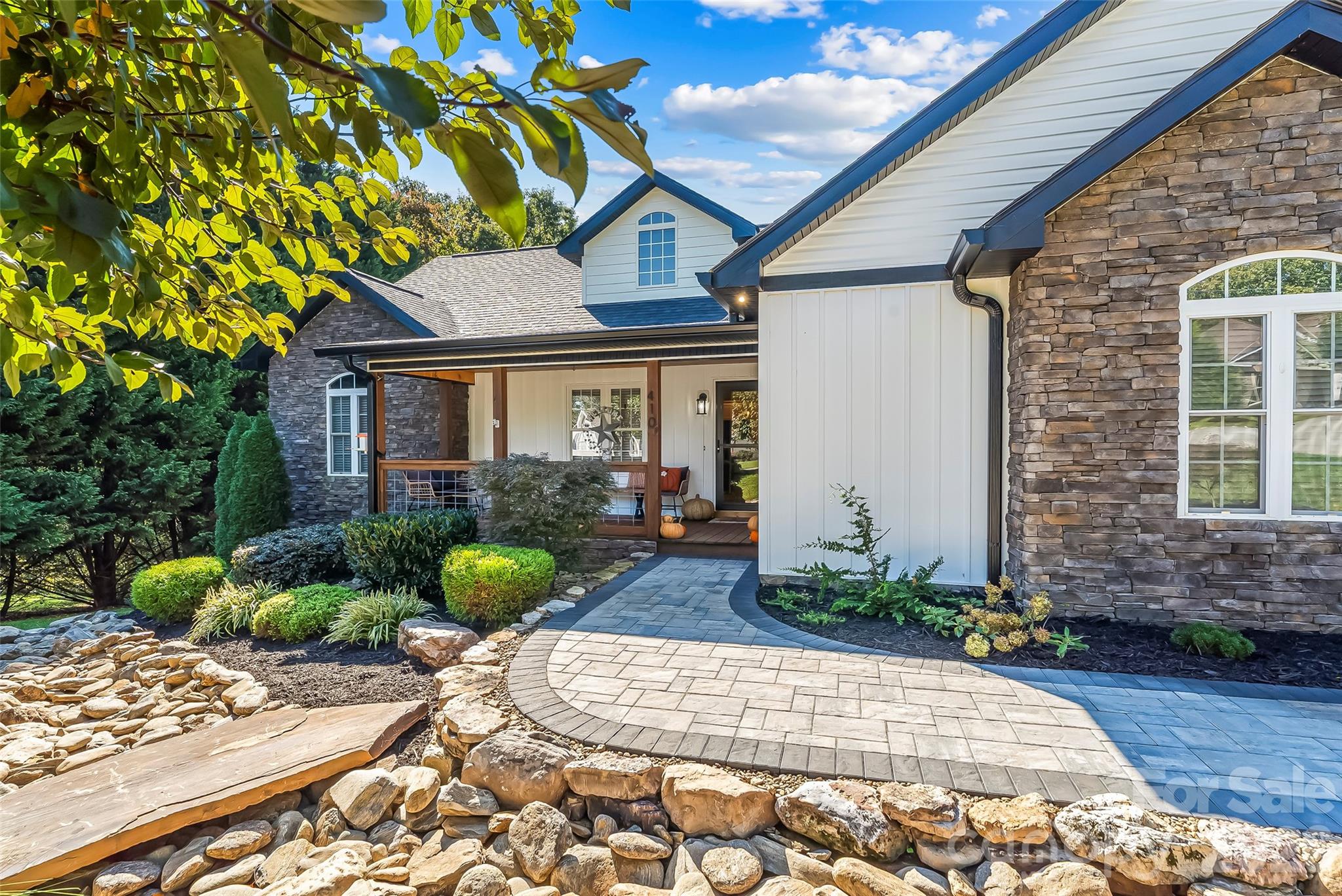 Single Family Residence at 410 Timberland Drive, Marion, photo 3 of 46
