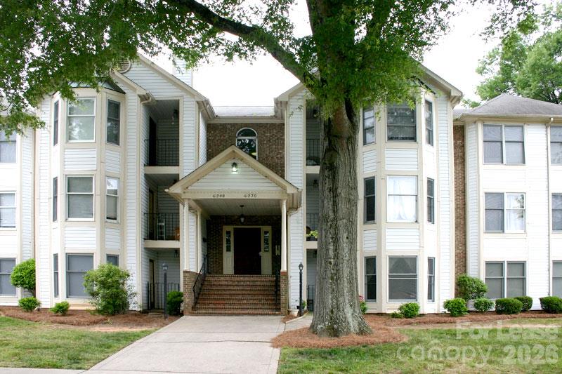 6264 Rosecroft Drive