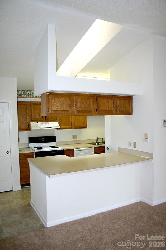 Condominium at 6264 Rosecroft Drive, Charlotte, photo 4 of 10