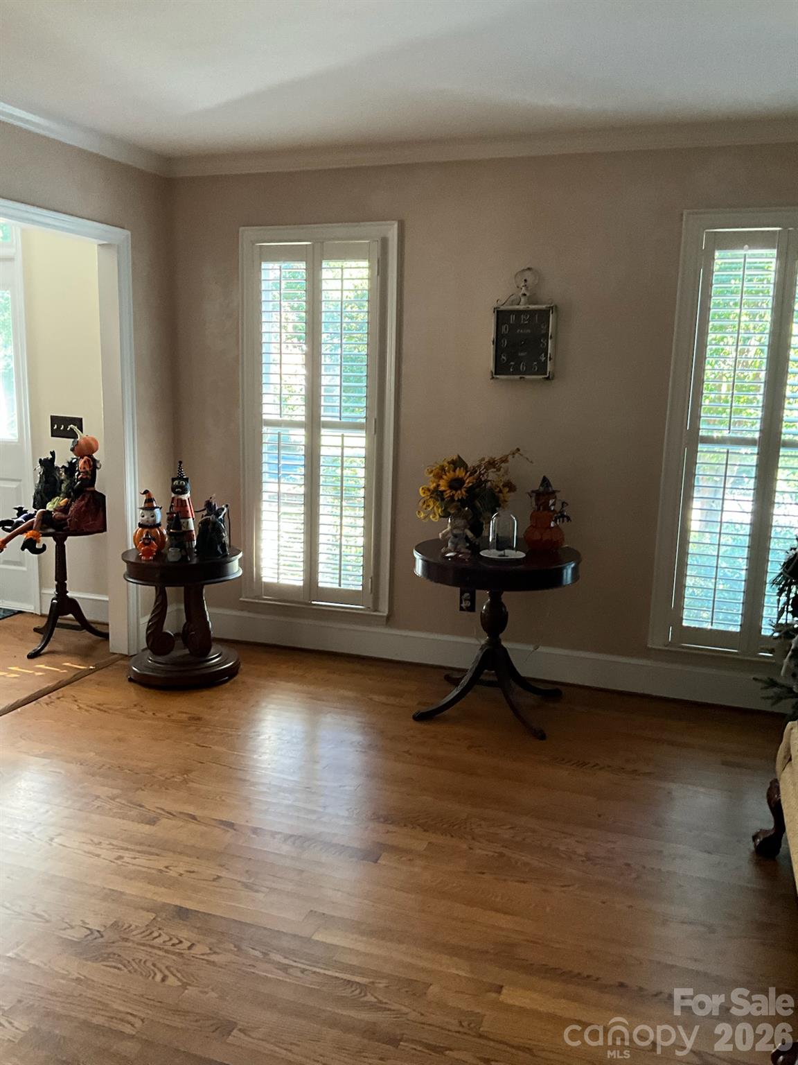 Single Family Residence at 1525 Hansom Lane NW, Concord, photo 4 of 45