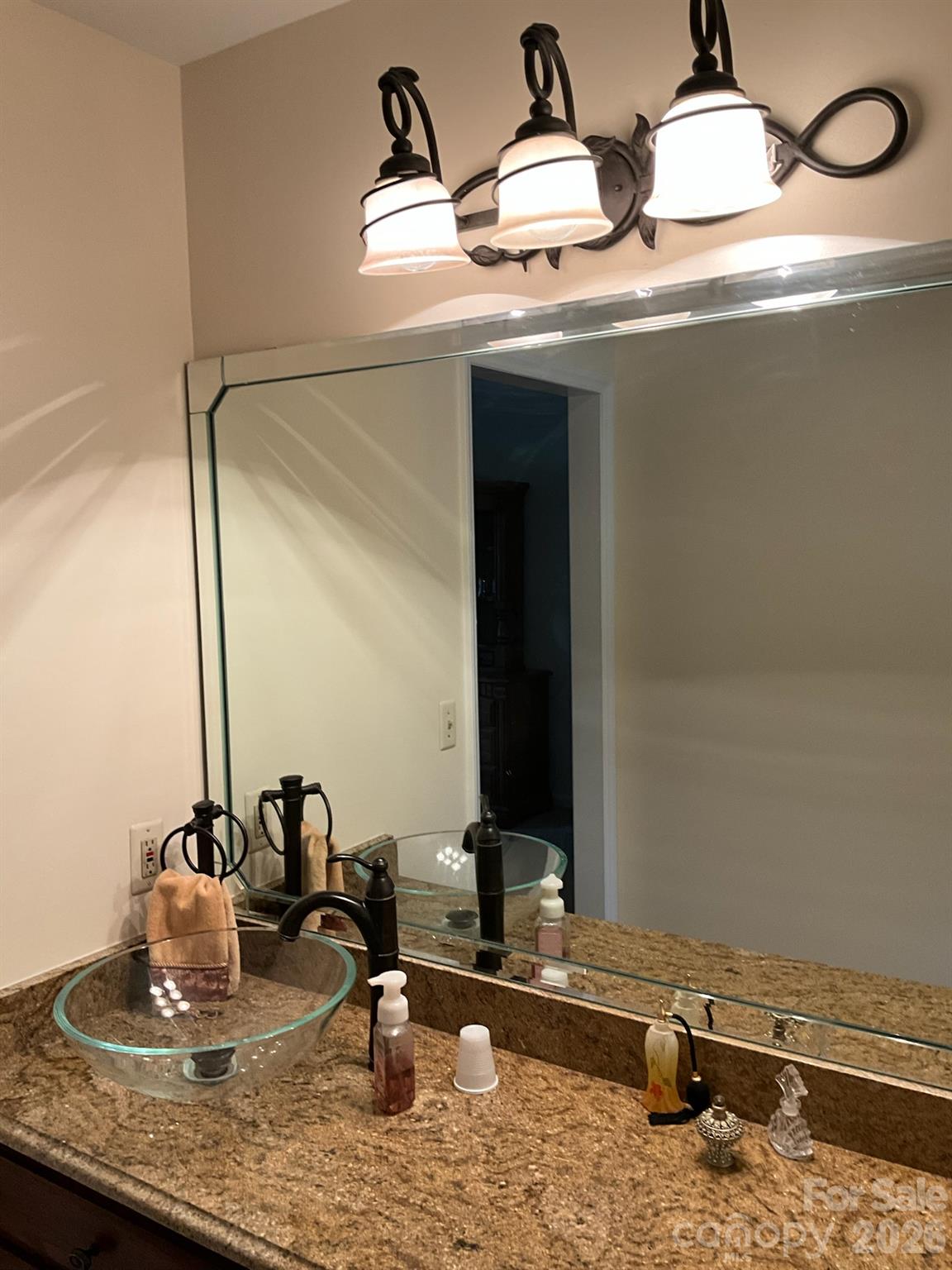 Single Family Residence at 1525 Hansom Lane NW, Concord, photo 29 of 45