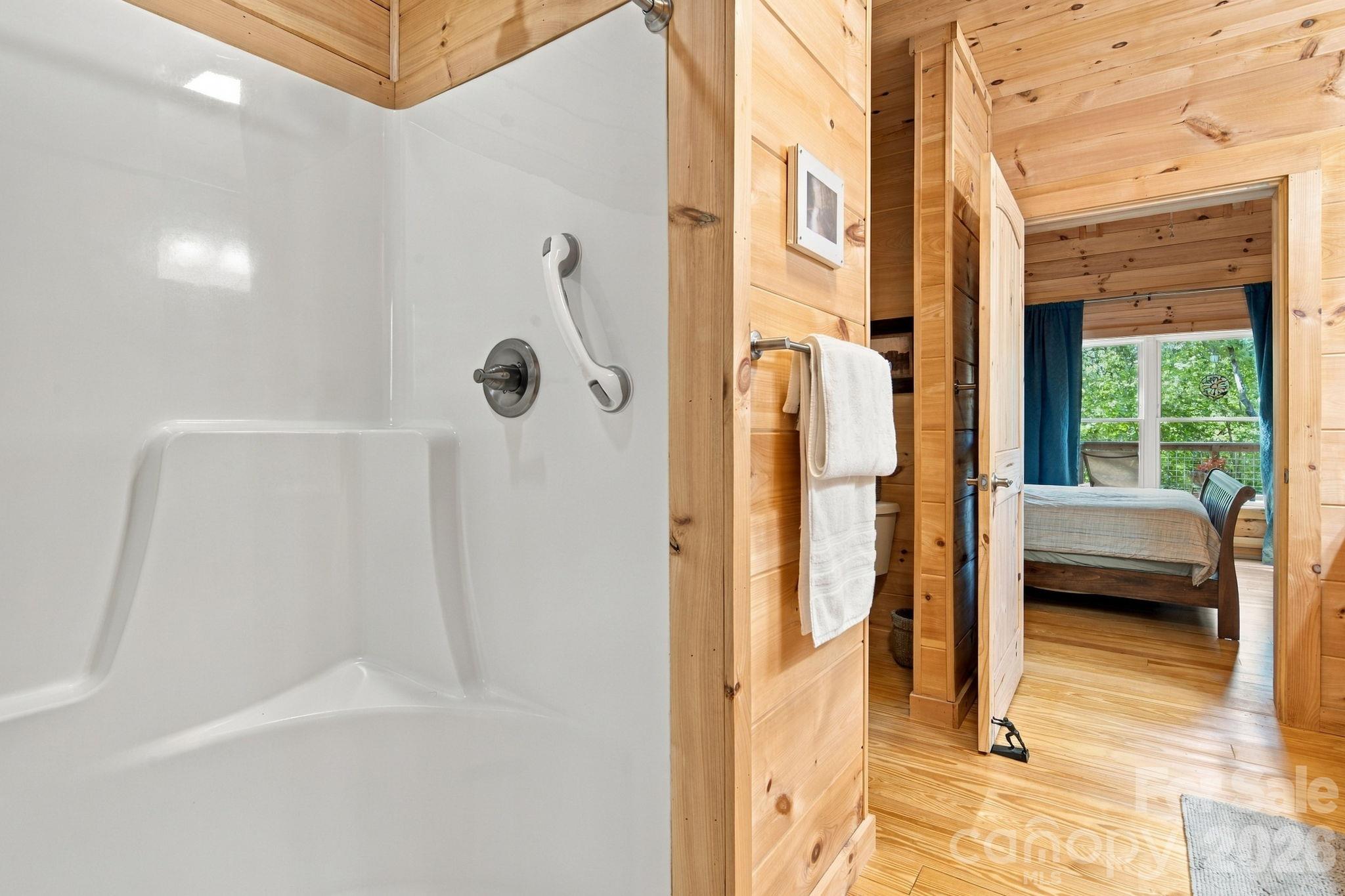Primary Bathroom - 576 Pheasant Street, Lake Lure