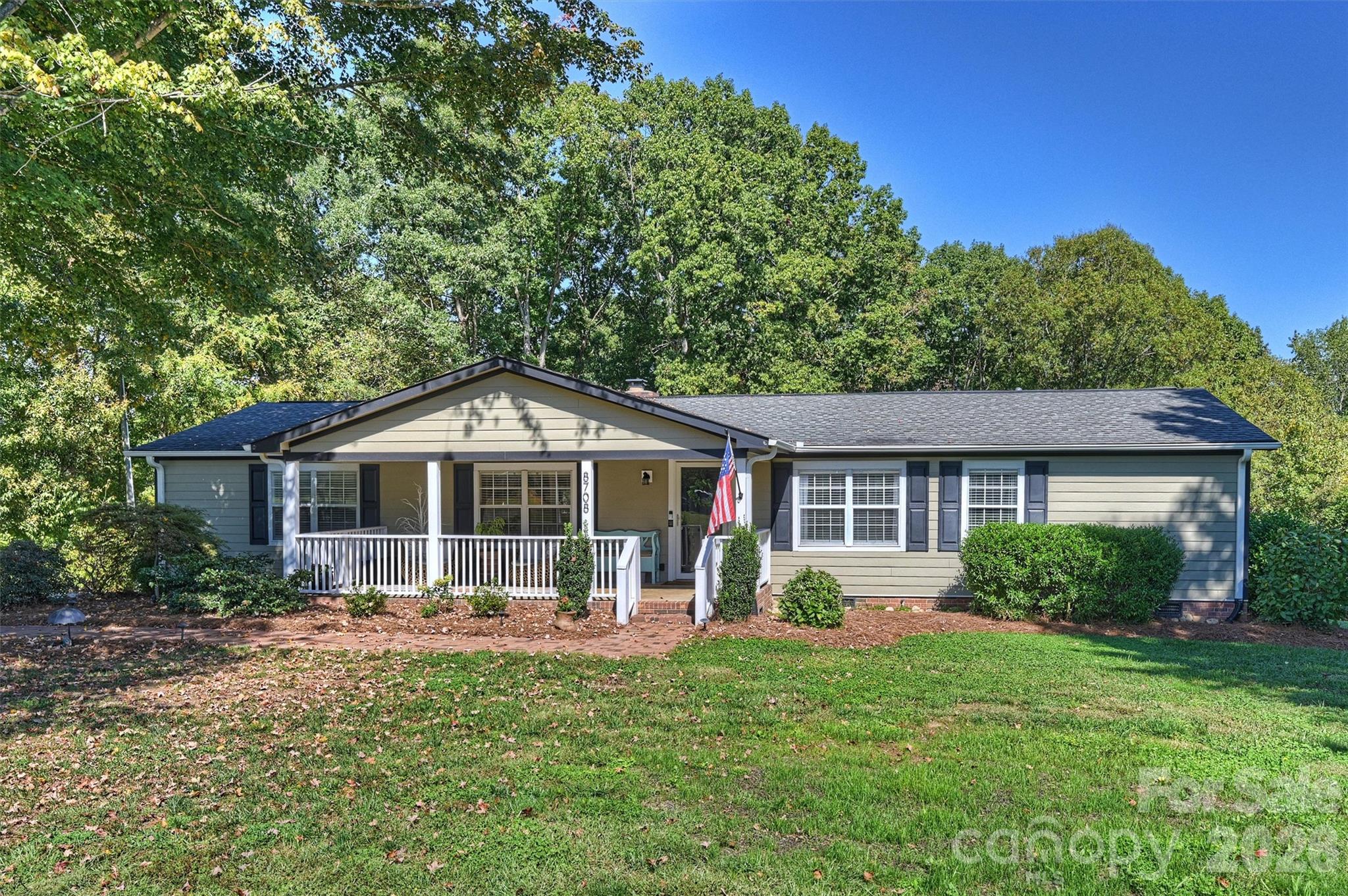 Single Family Residence at 8708 Overcash Road, Concord, photo 2 of 41