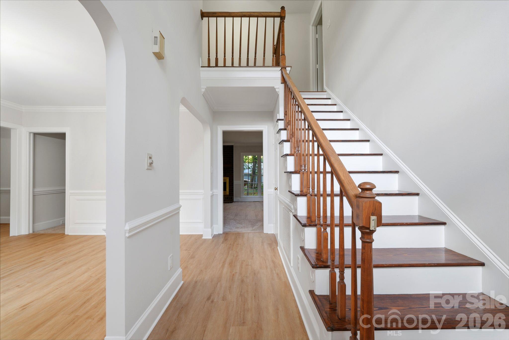 Single Family Residence at 8800 Oxfordshire Court, Huntersville, photo 5 of 44