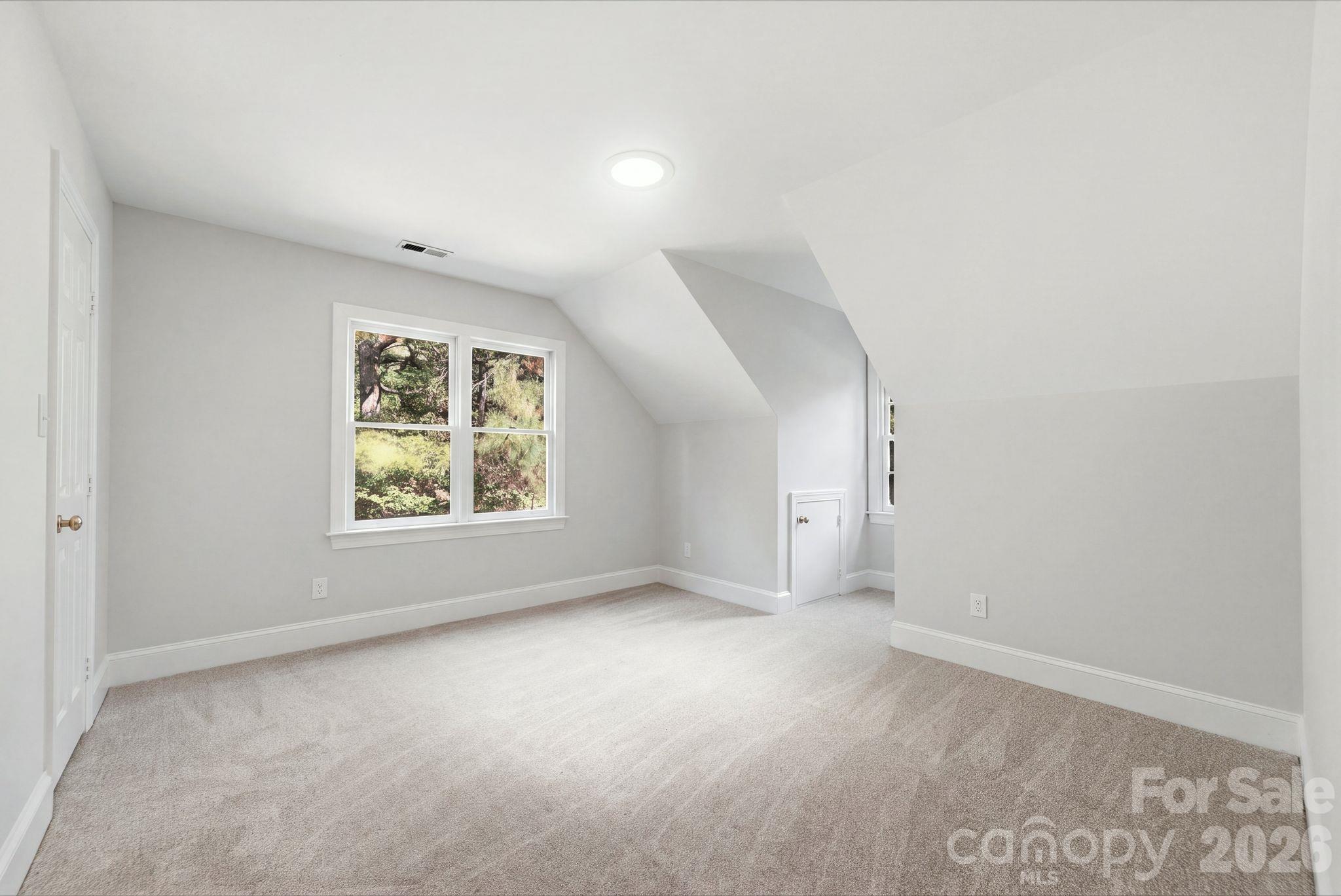 Single Family Residence at 8800 Oxfordshire Court, Huntersville, photo 22 of 44