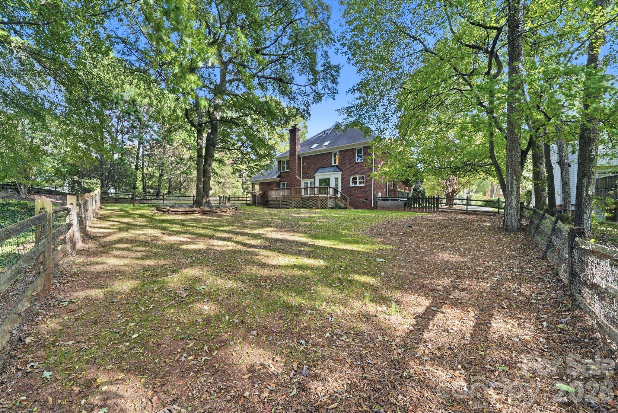 Single Family Residence at 8800 Oxfordshire Court, Huntersville, photo 37 of 44