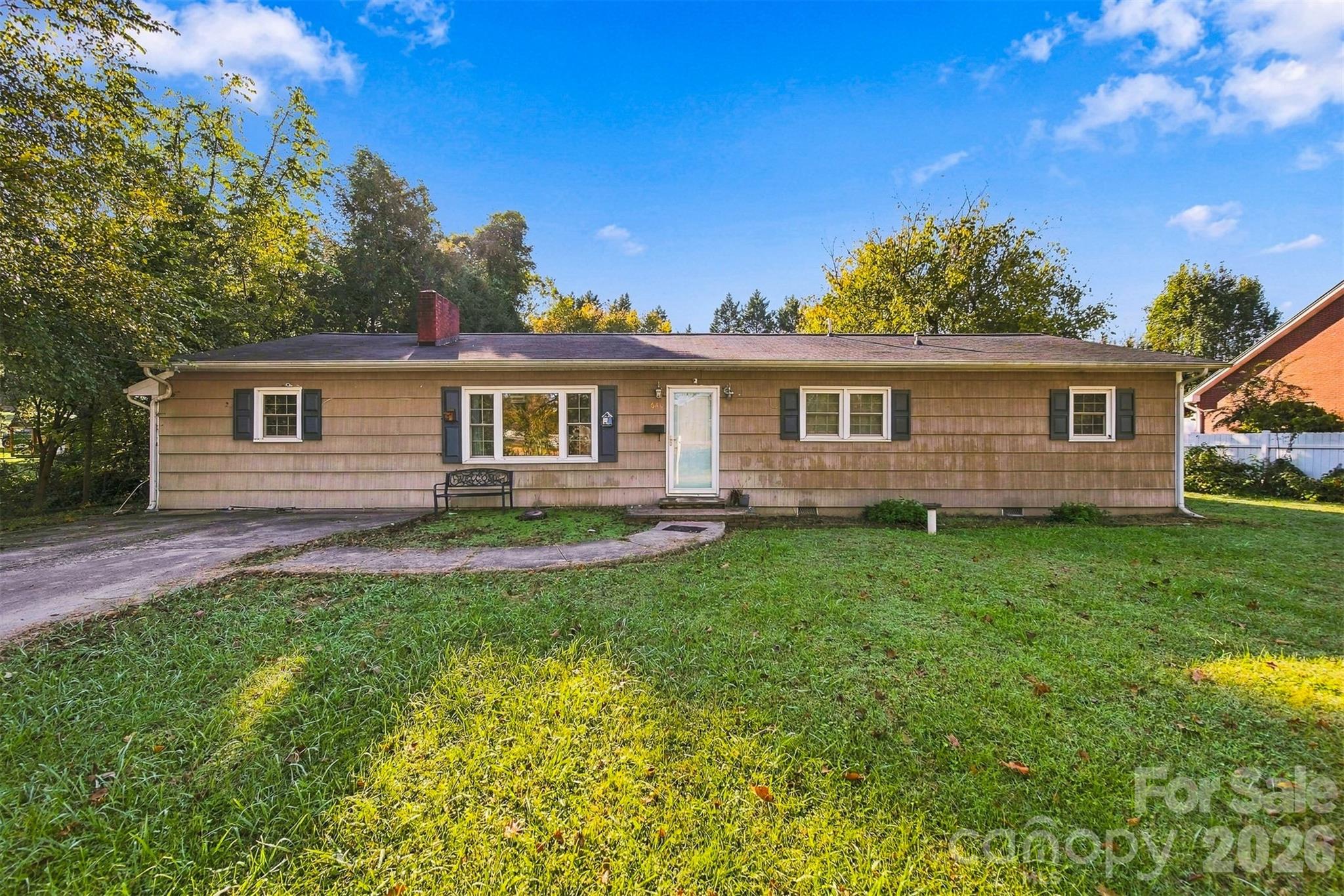 640 Diamondhead Drive