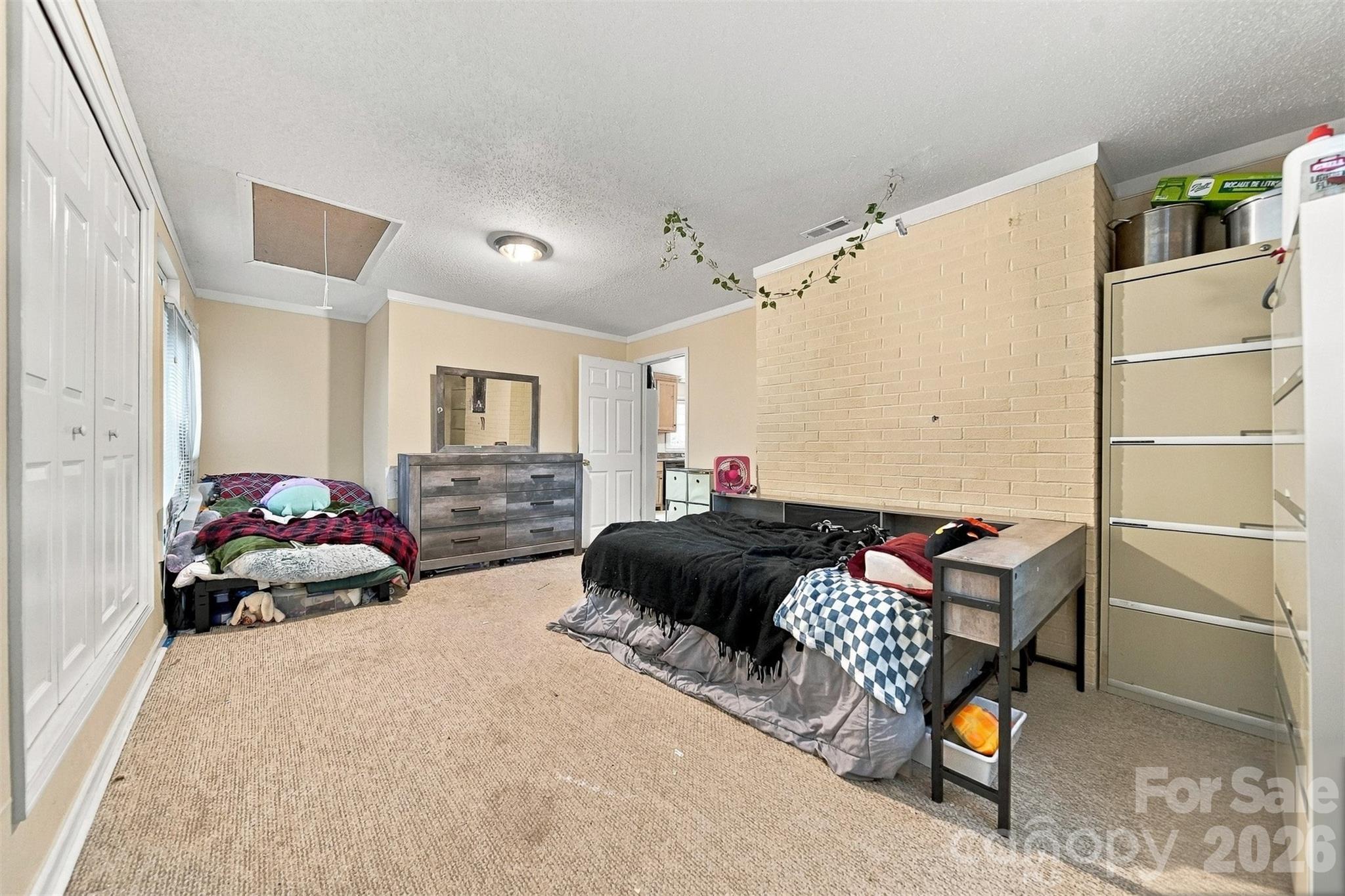 Single Family Residence at 640 Diamondhead Drive, Lenoir, photo 15 of 33