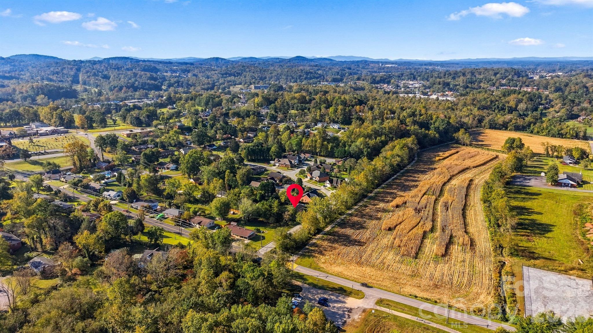 Single Family Residence at 640 Diamondhead Drive, Lenoir, photo 32 of 33