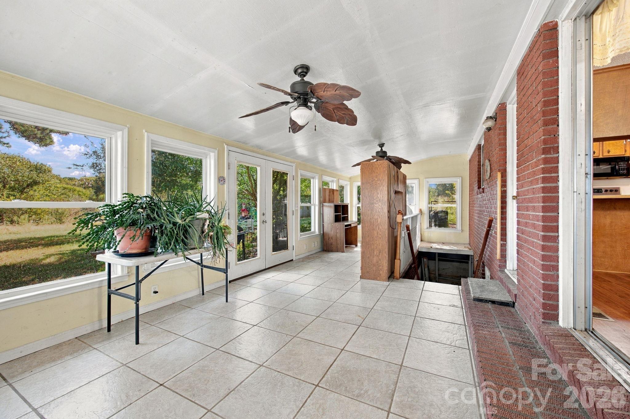 Sunroom - 816 Central Avenue, Locust