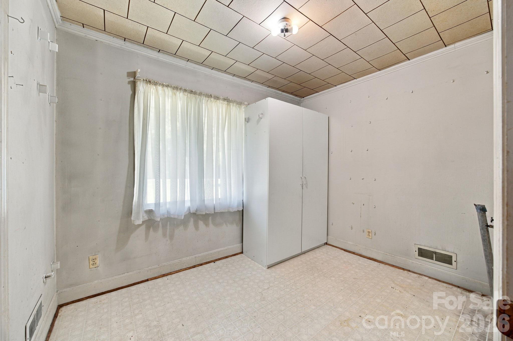 Laundry room, was a 3rd bedroom - 816 Central Avenue, Locust