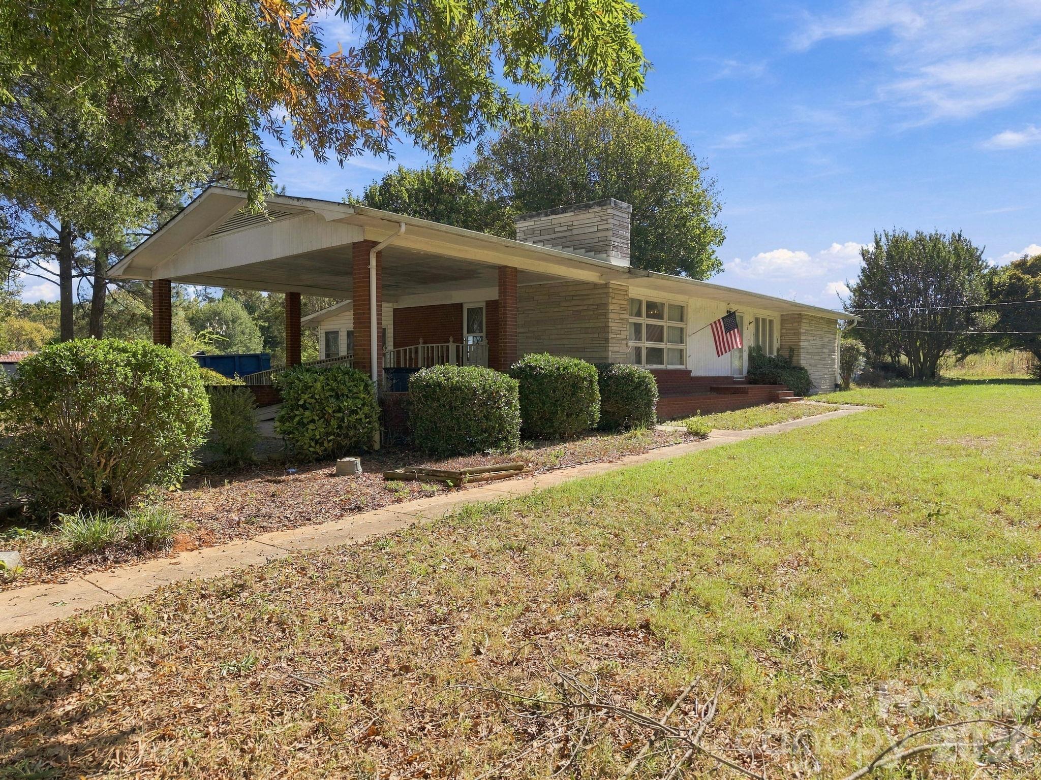 Welcome Home 816 N Central Ave - 816 Central Avenue, Locust