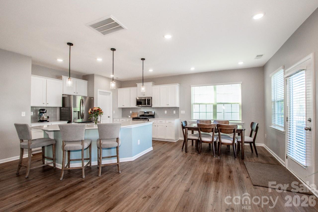 Open and Spacious - 1944 Lowland Shade Court, Maiden