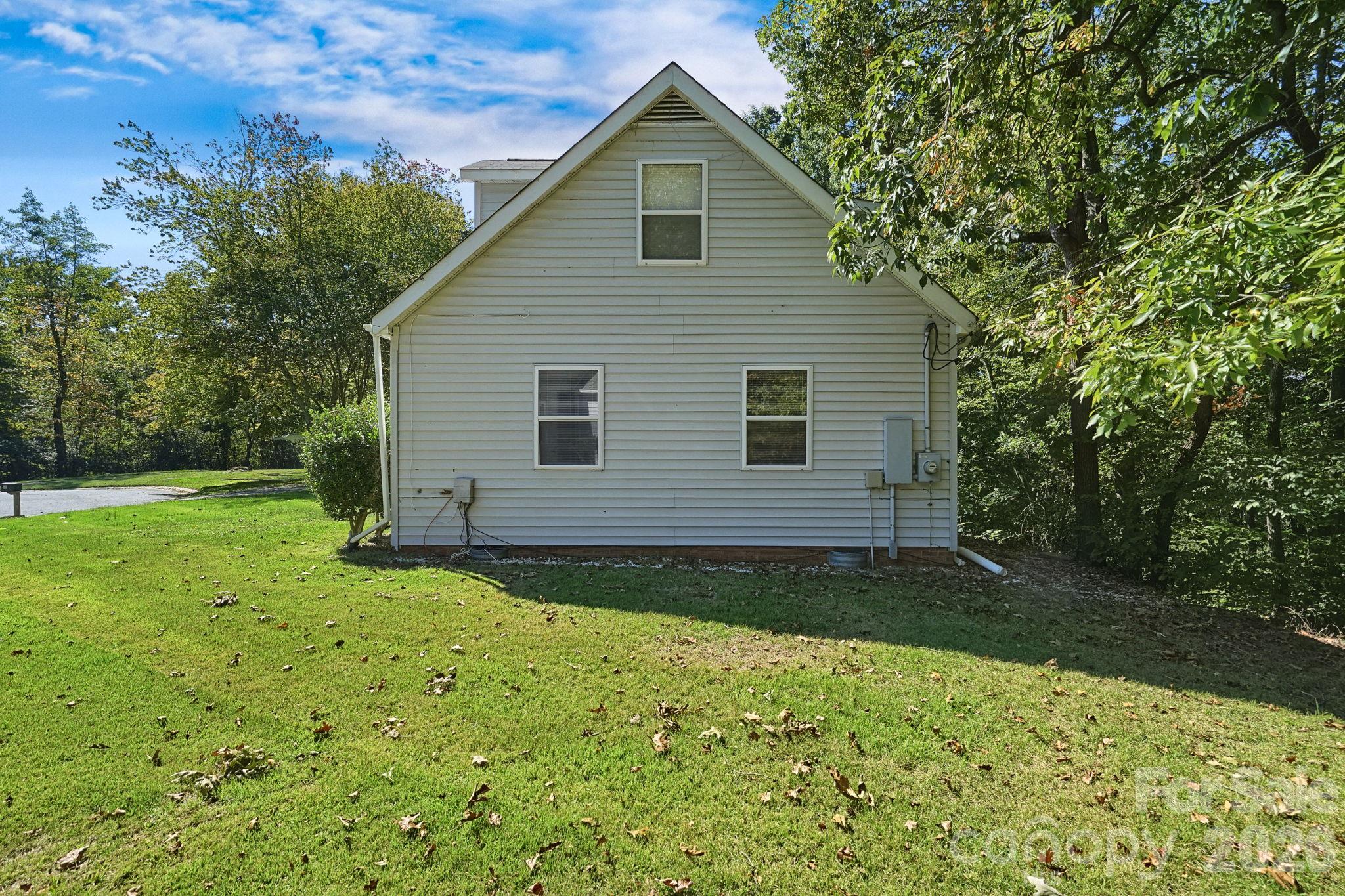 Single Family Residence at 5111 Belcamp Lane, Charlotte, photo 34 of 40