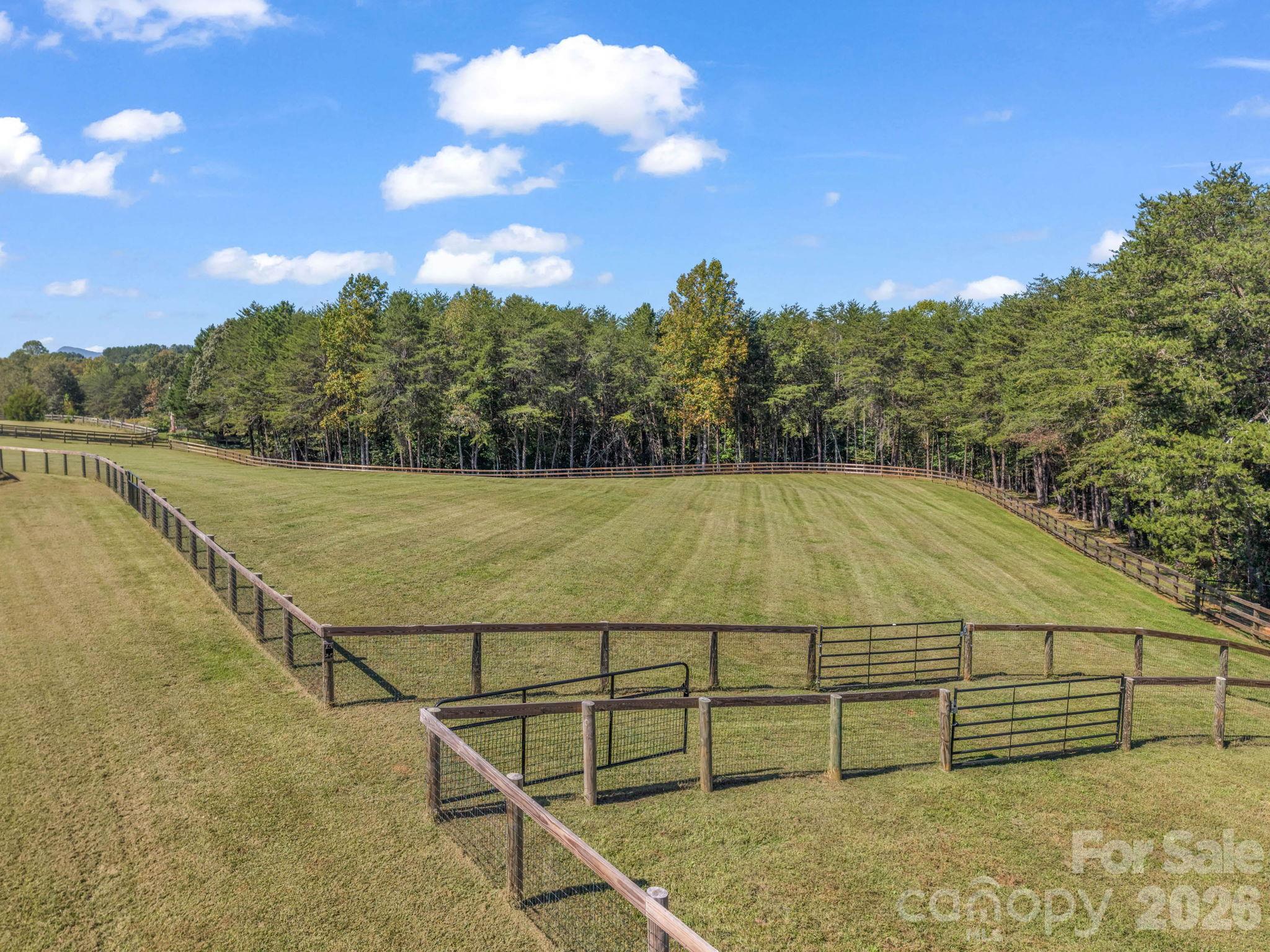 Pastures - 401 Over Hill Drive, Tryon