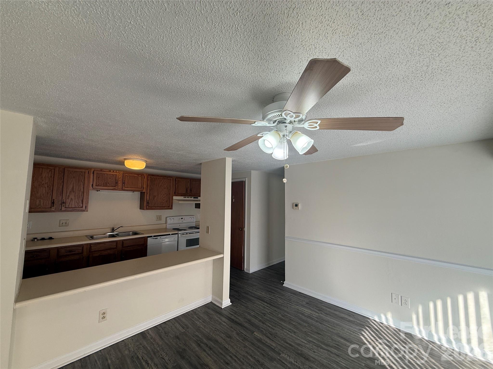 Condominium at 9405 Old Concord Road, Charlotte, photo 4 of 14