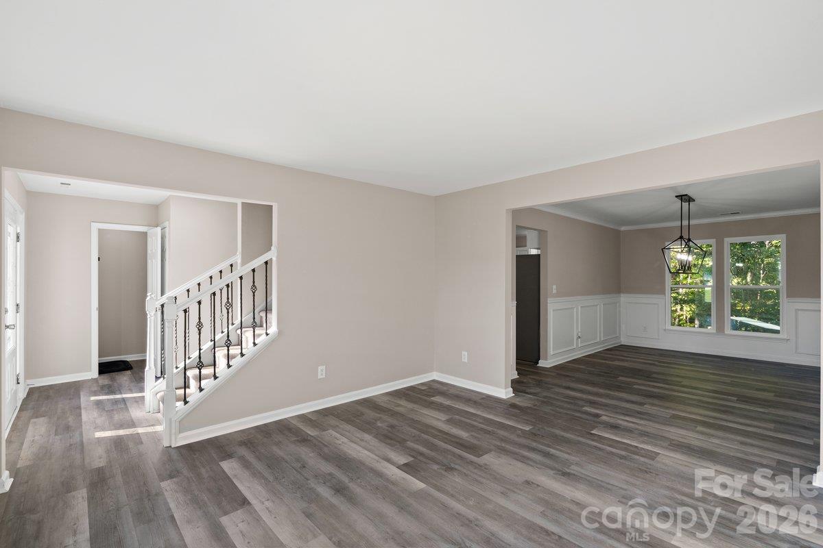 Single Family Residence at 1319 Red Tallen Court, Charlotte, photo 6 of 33