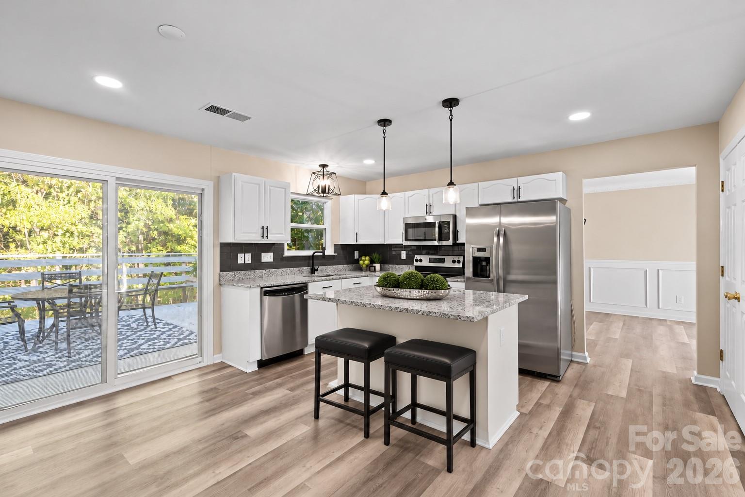 Single Family Residence at 1319 Red Tallen Court, Charlotte, photo 16 of 33