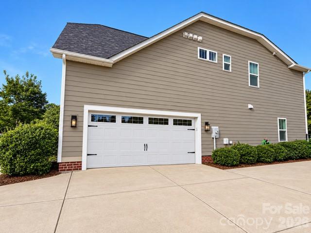 Side View - 2014 Seefin Court, Indian Trail