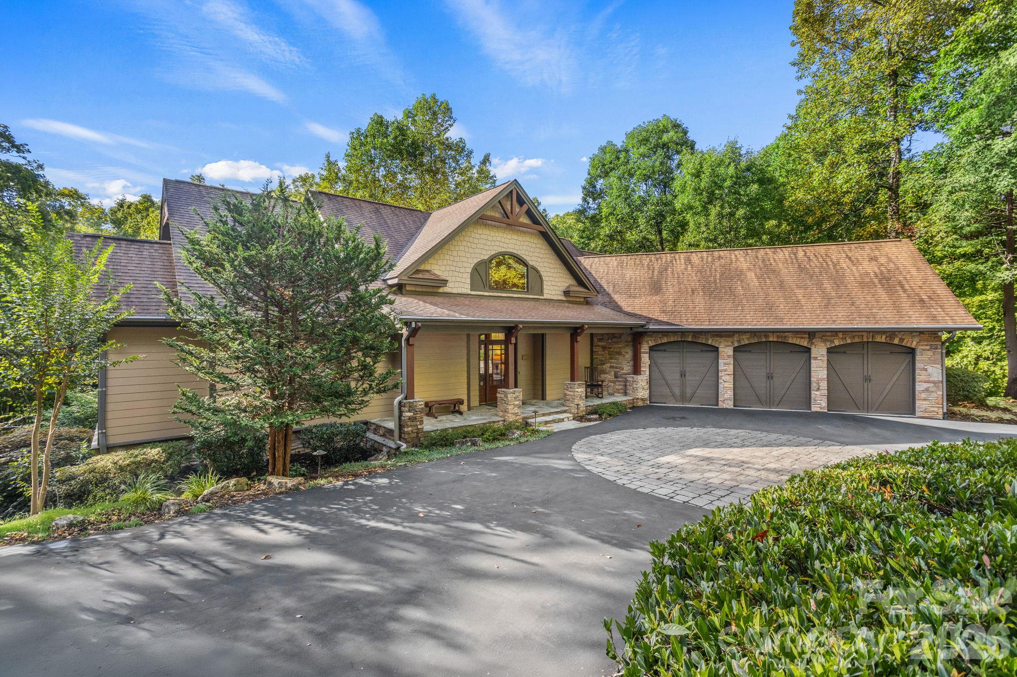 123 Pinnacle Peak Lane