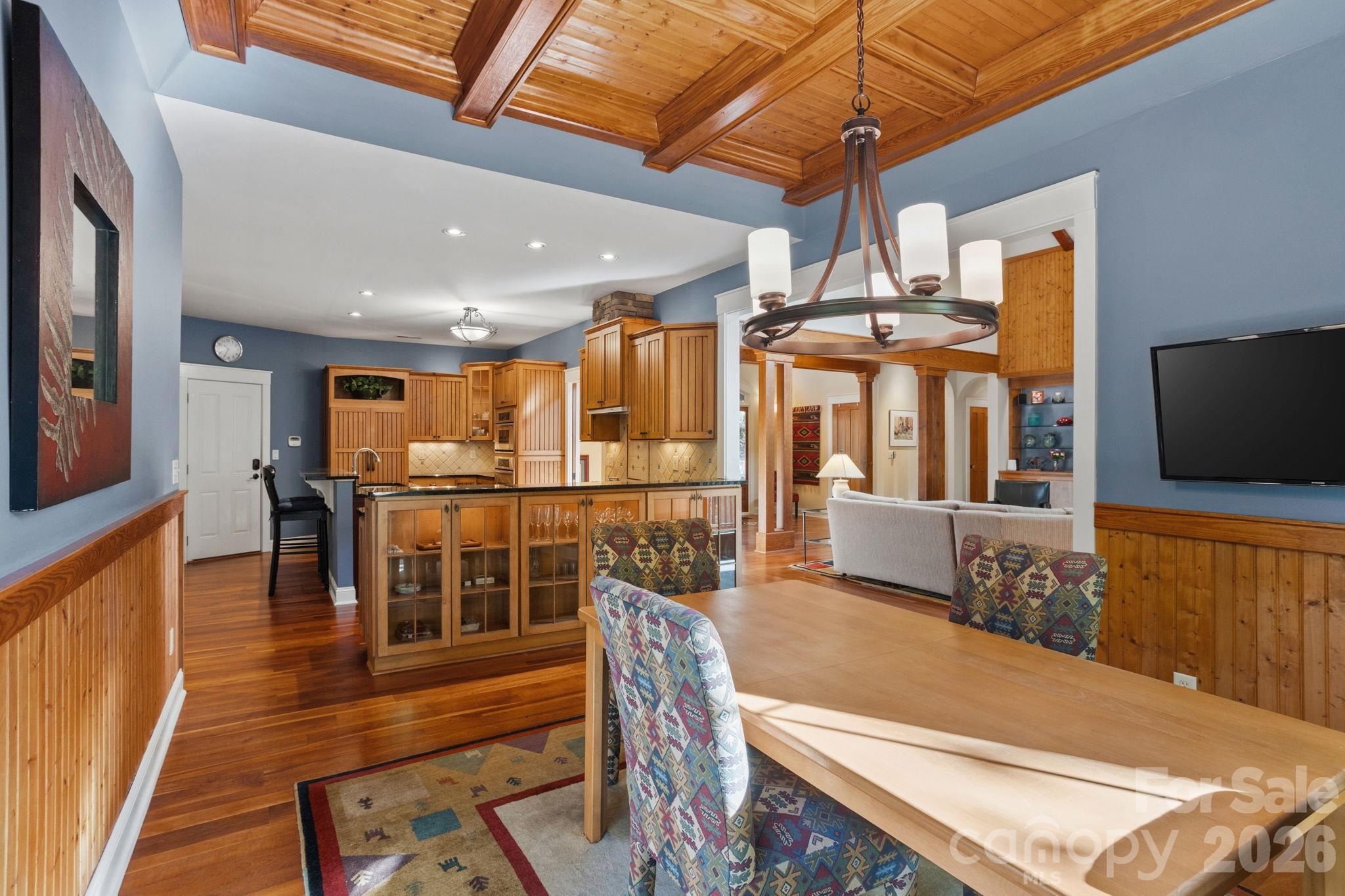 Single Family Residence at 123 Pinnacle Peak Lane, Flat Rock, photo 14 of 48
