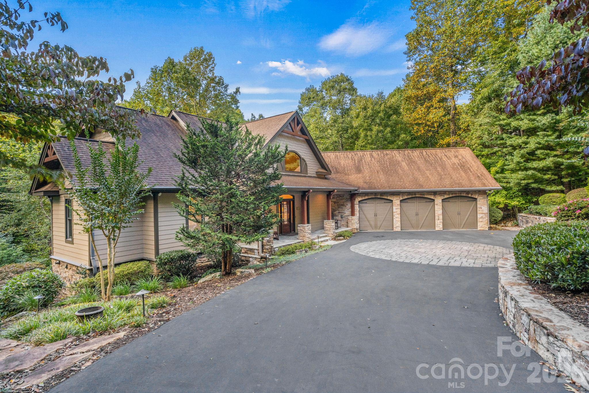 Single Family Residence at 123 Pinnacle Peak Lane, Flat Rock, photo 47 of 48