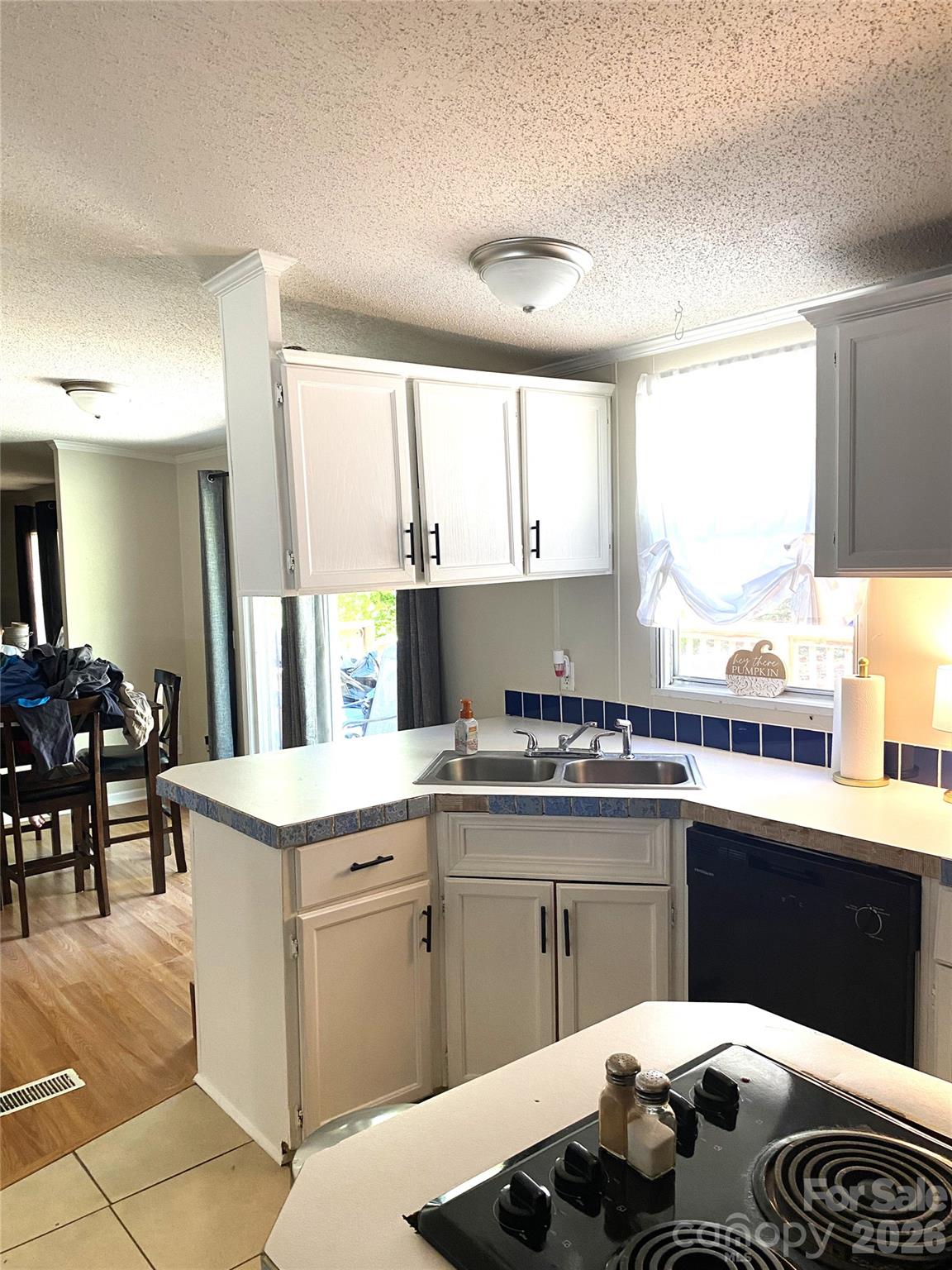 Single Family Residence at 140 High Ridge Circle, Maiden, photo 17 of 38