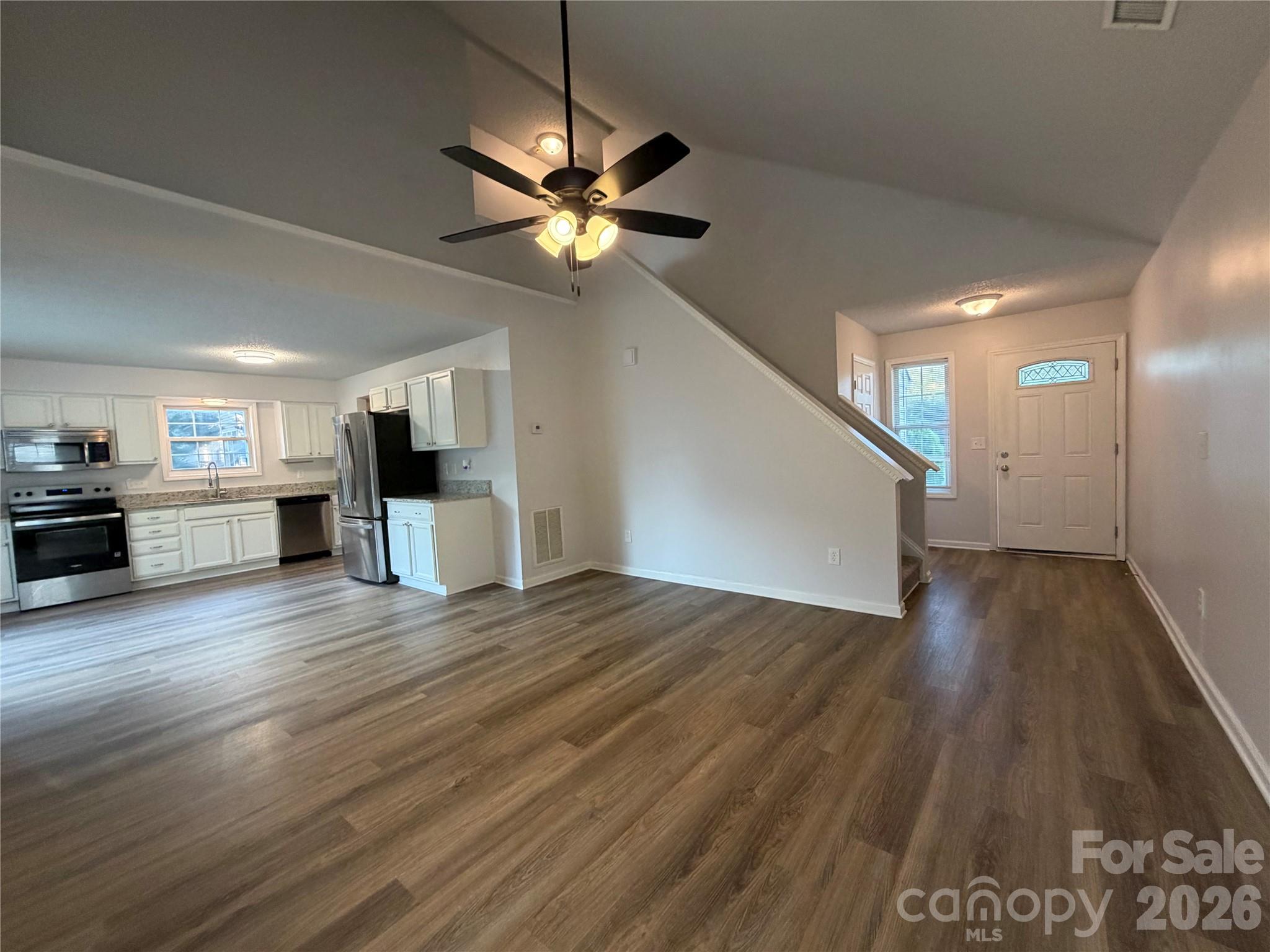 Single Family Residence at 4217 Toccopola Street, Raleigh, photo 9 of 29