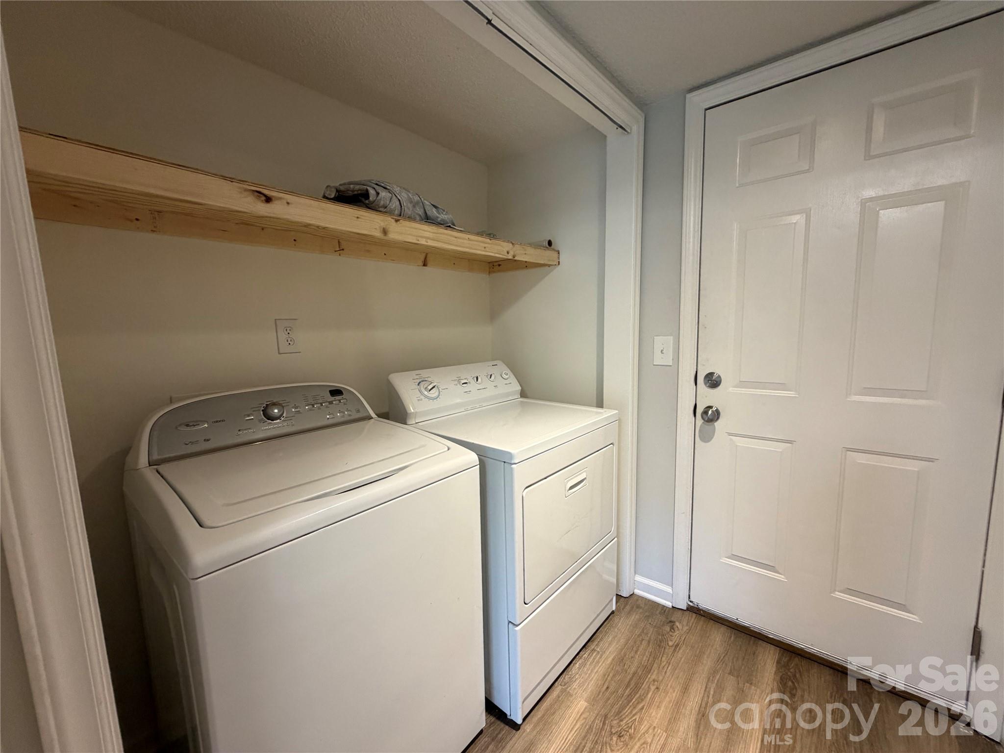 Single Family Residence at 4217 Toccopola Street, Raleigh, photo 12 of 29