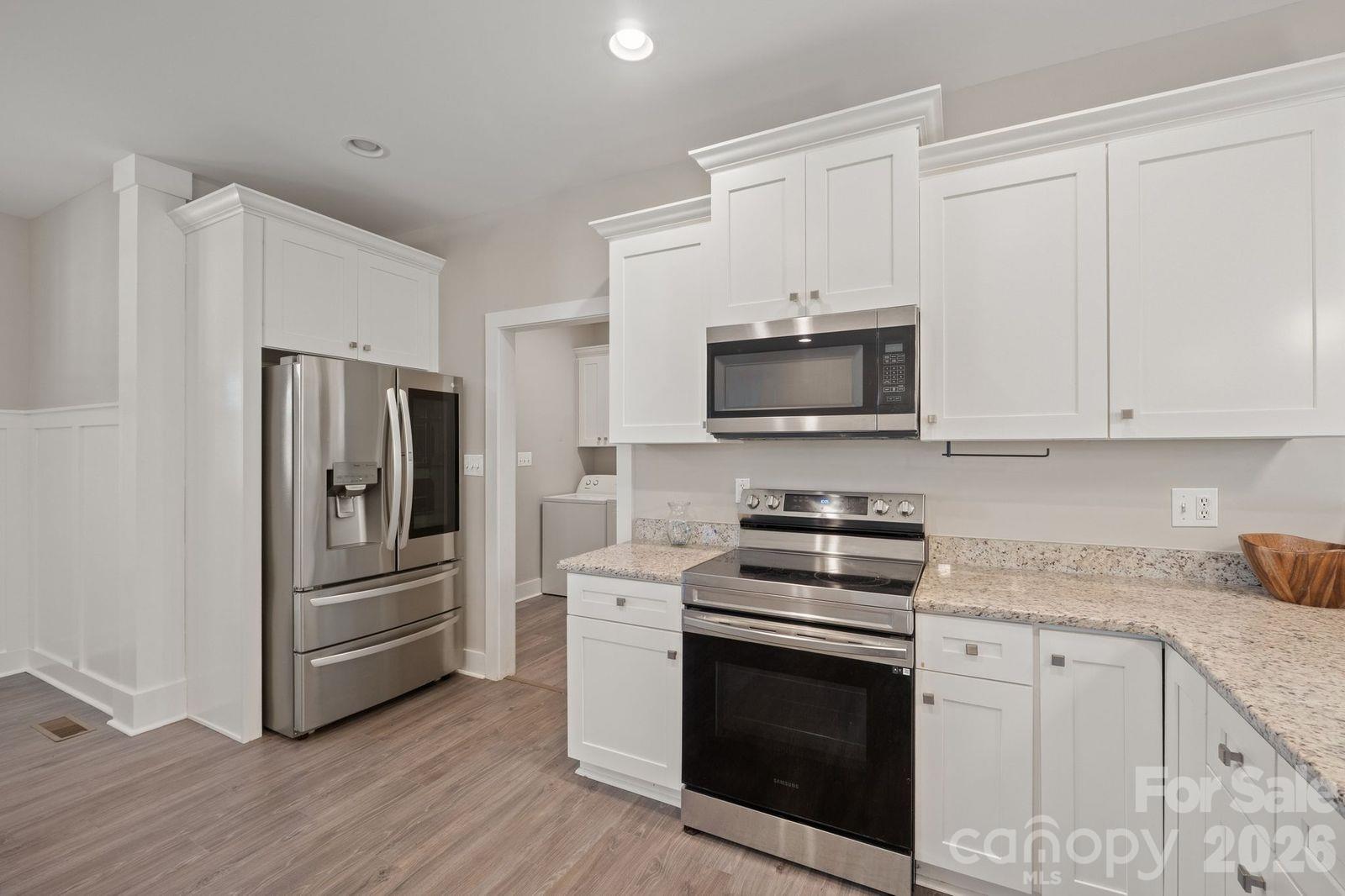 Laundry entrance to kitchen - 1544 Farmington Hills Drive, Conover