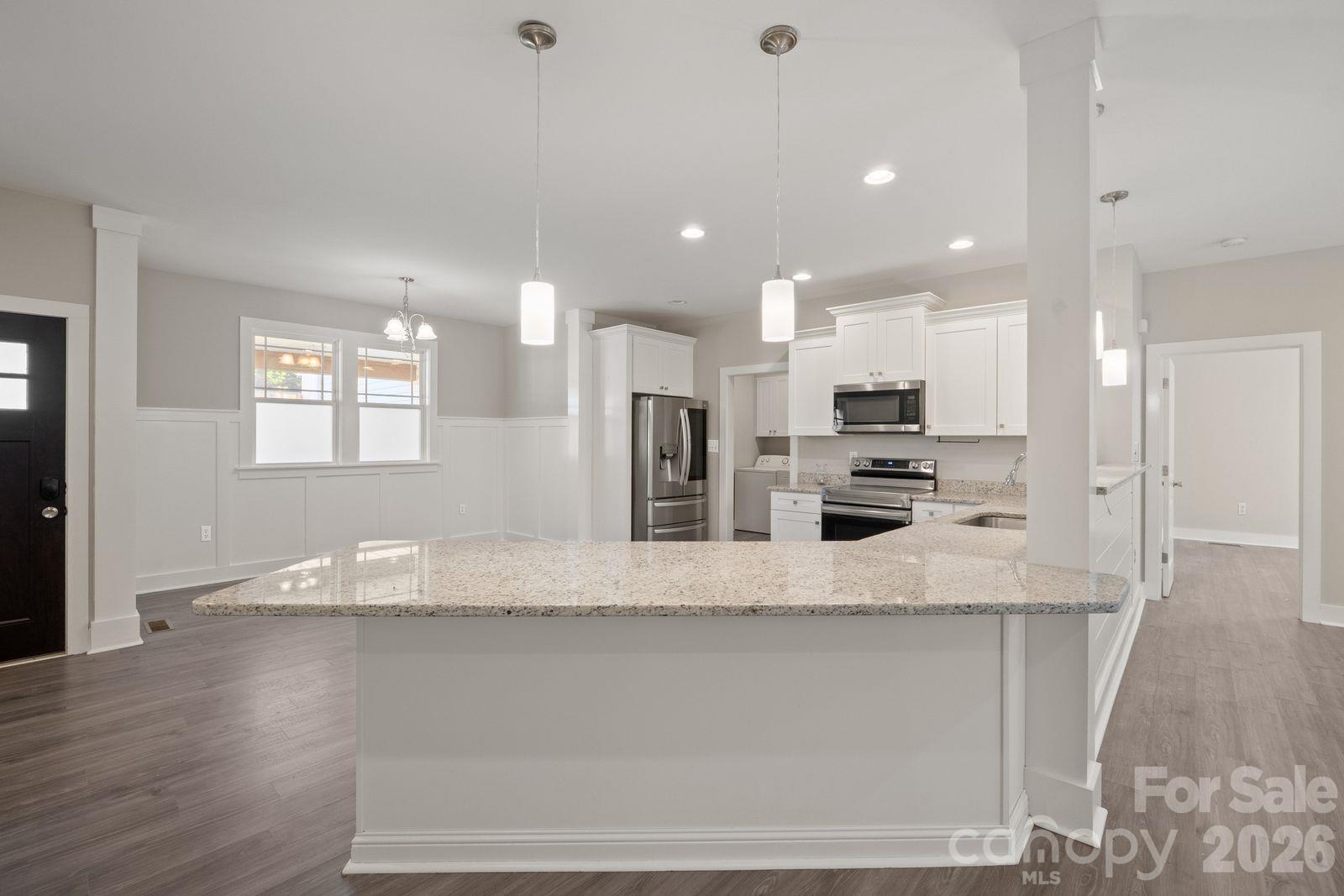 Single Family Residence at 1544 Farmington Hills Drive, Conover, photo 10 of 48