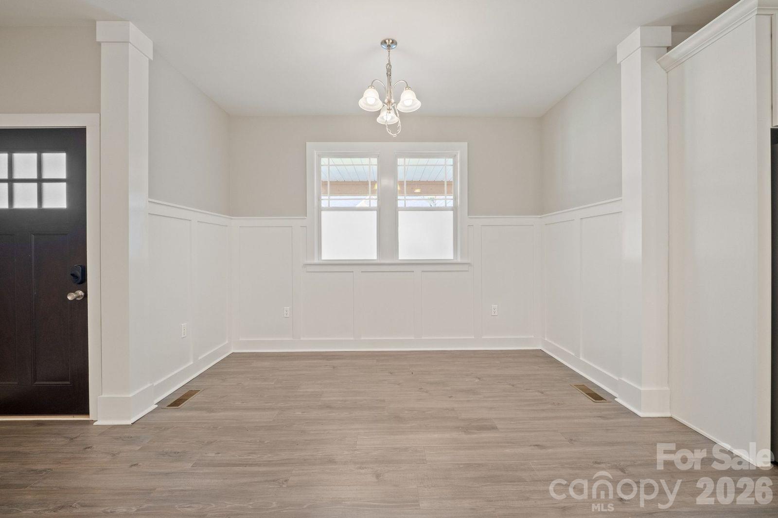 dining - 1544 Farmington Hills Drive, Conover