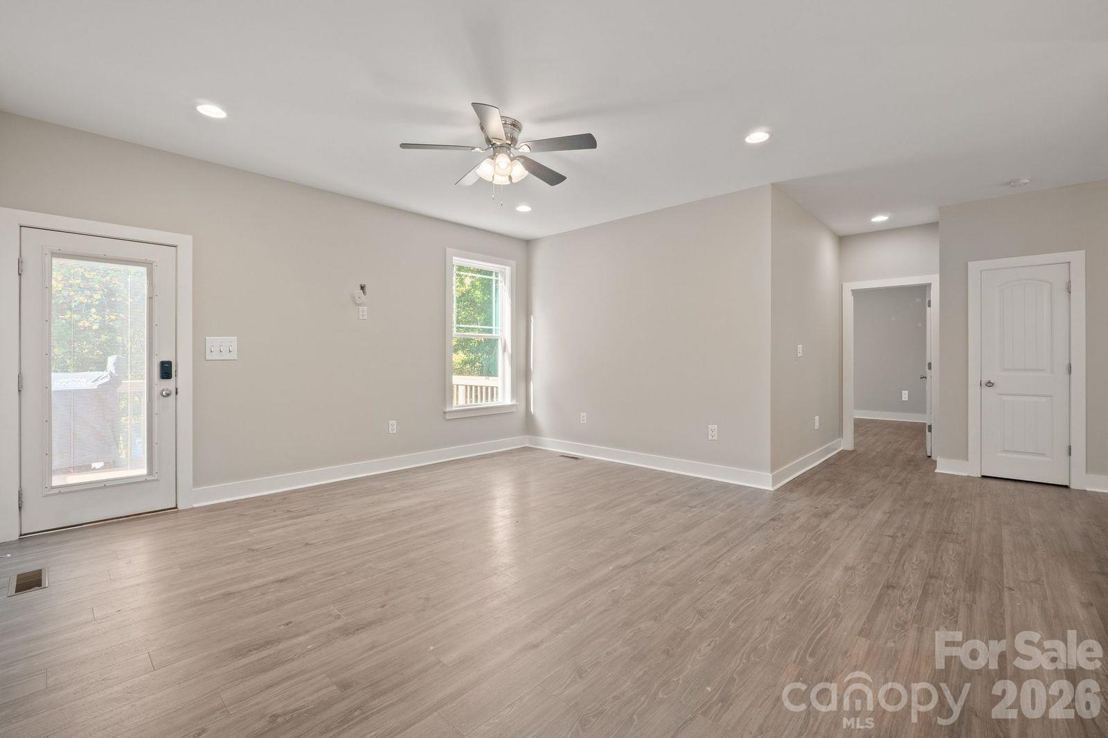 Living room - 1544 Farmington Hills Drive, Conover