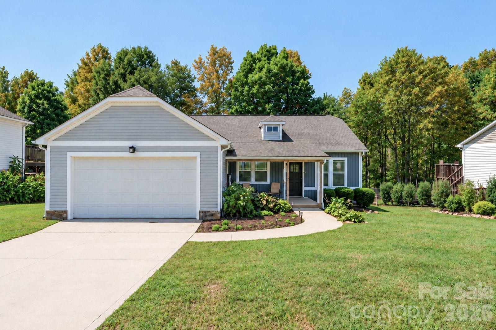 Single Family Residence at 1544 Farmington Hills Drive, Conover, photo 45 of 48