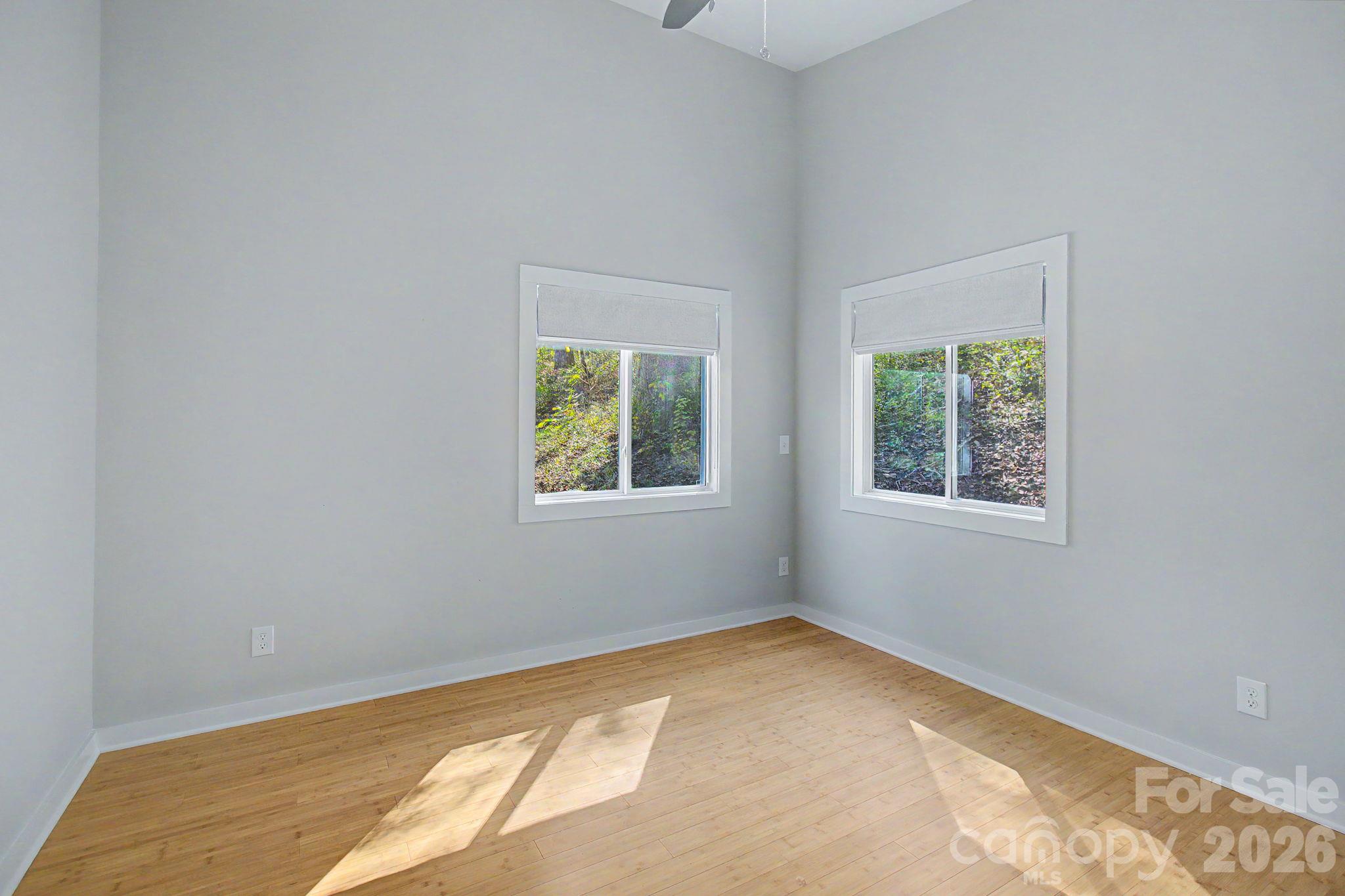 Single Family Residence at 105 Escape Drive, Asheville, photo 20 of 43