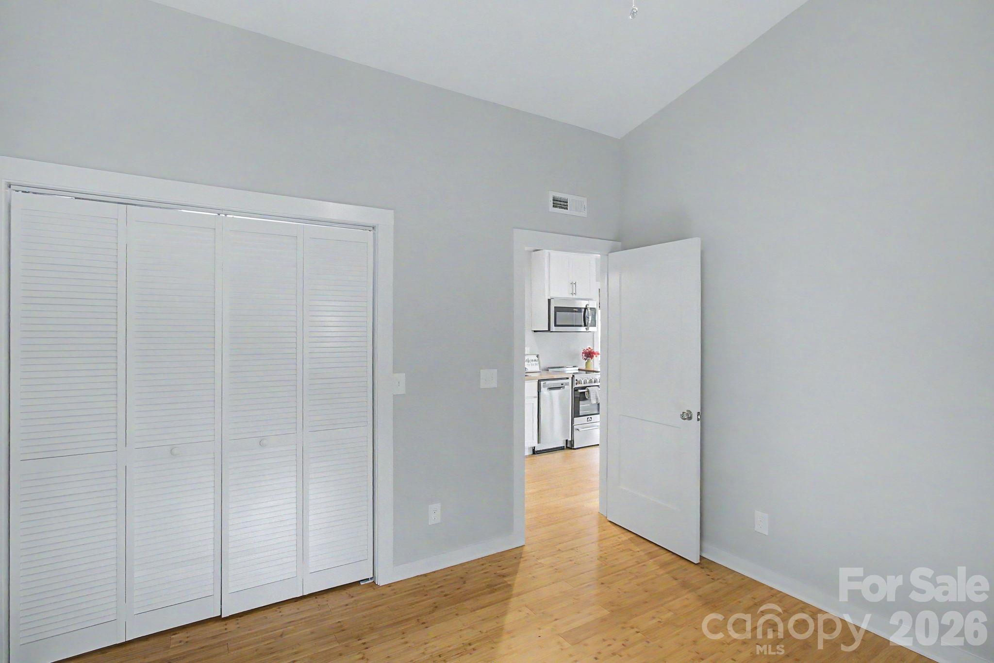 Single Family Residence at 105 Escape Drive, Asheville, photo 24 of 43