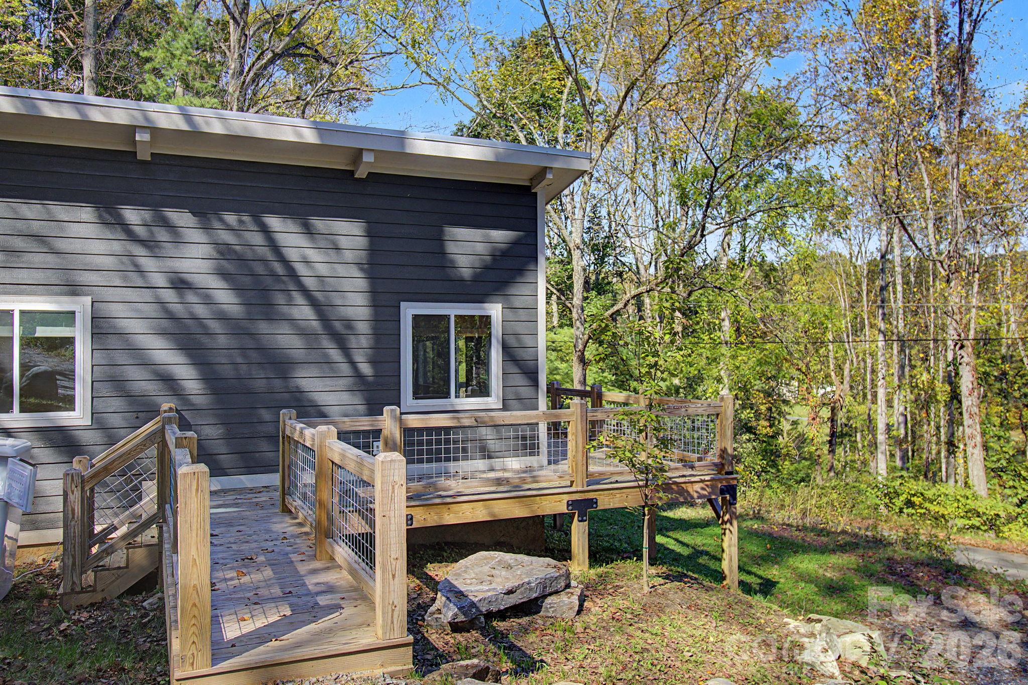 Single Family Residence at 105 Escape Drive, Asheville, photo 37 of 43