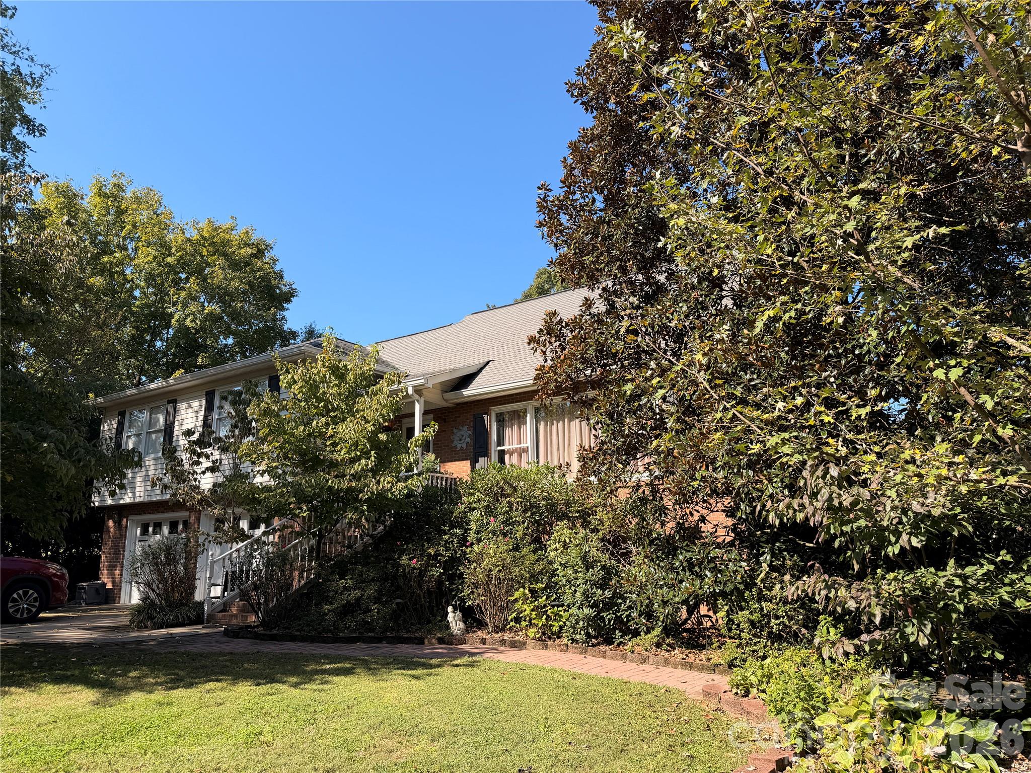 Single Family Residence at 119 Country Meadow Lane, Kings Mountain, photo 31 of 51