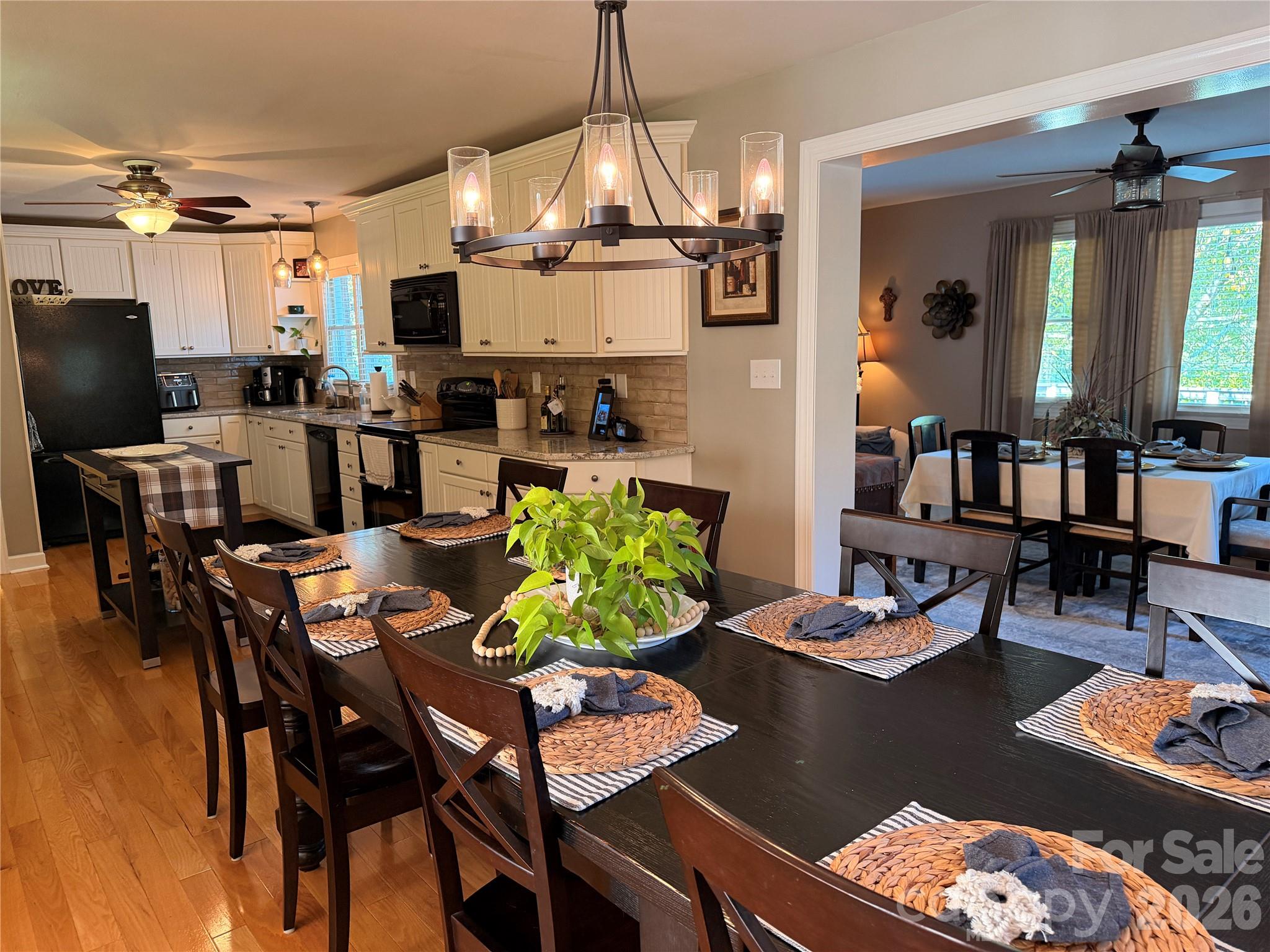Single Family Residence at 119 Country Meadow Lane, Kings Mountain, photo 4 of 51