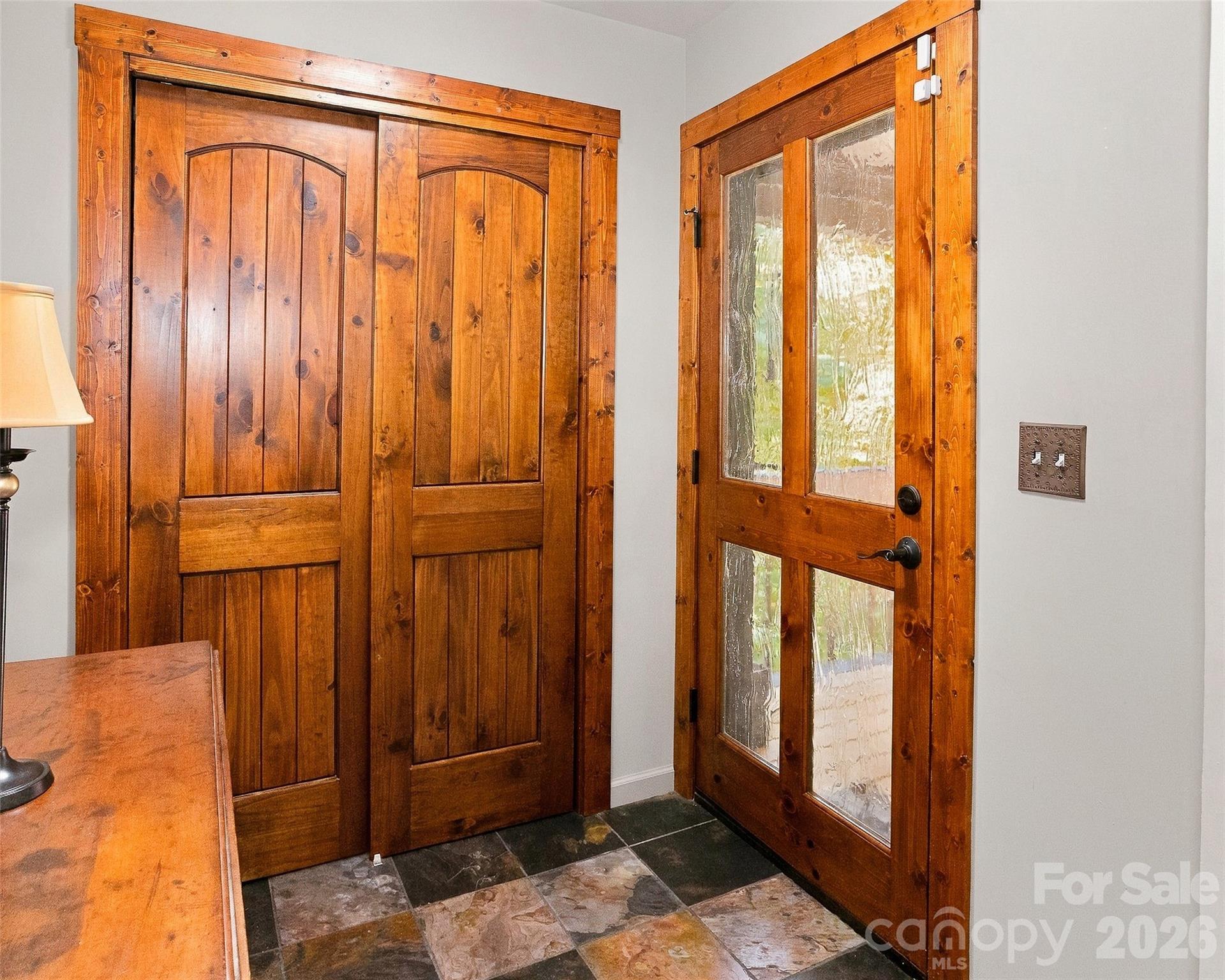 Single Family Residence at 237 Woodys Drive, Hendersonville, photo 6 of 48