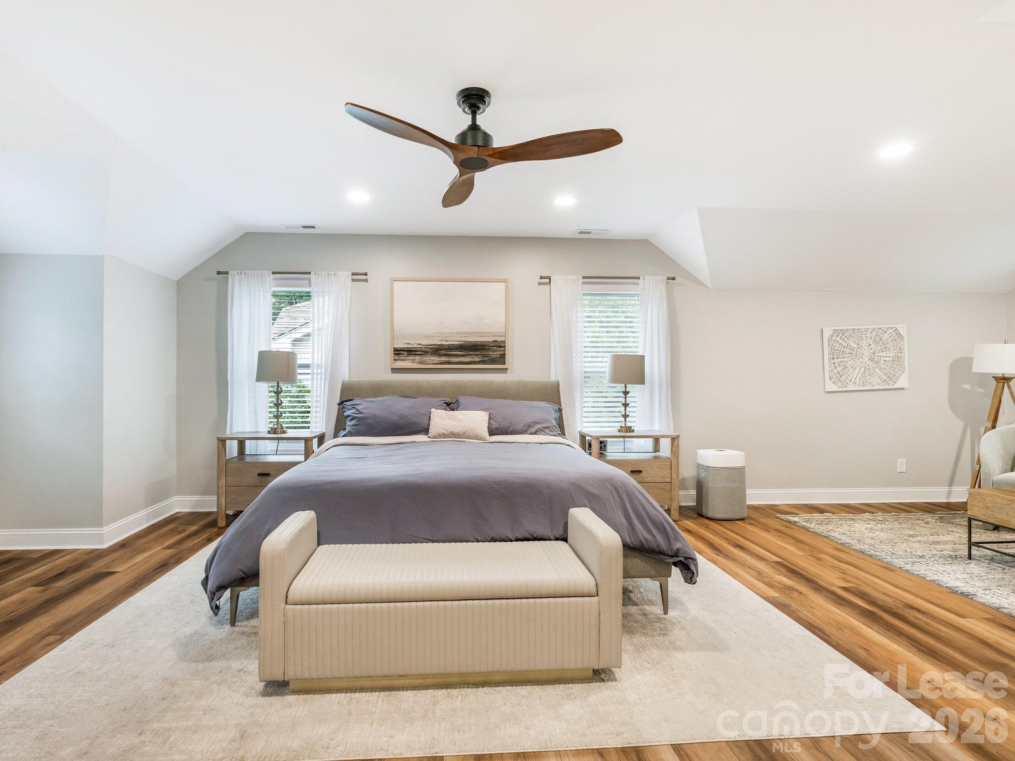 Single Family Residence at 6801 Rollingridge Drive, Charlotte, photo 16 of 32
